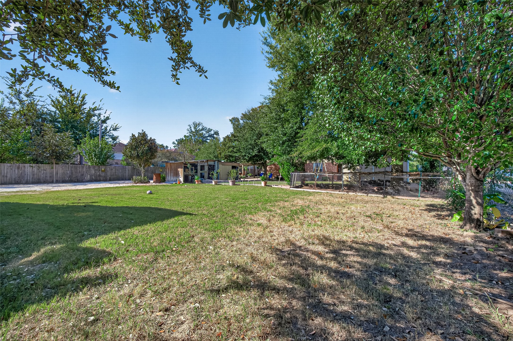 815 Davidson Street, Houston, TX 77091