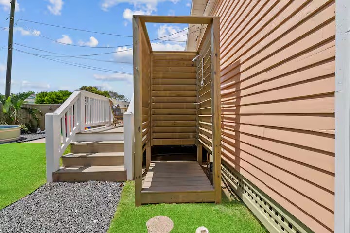 Outdoor shower
