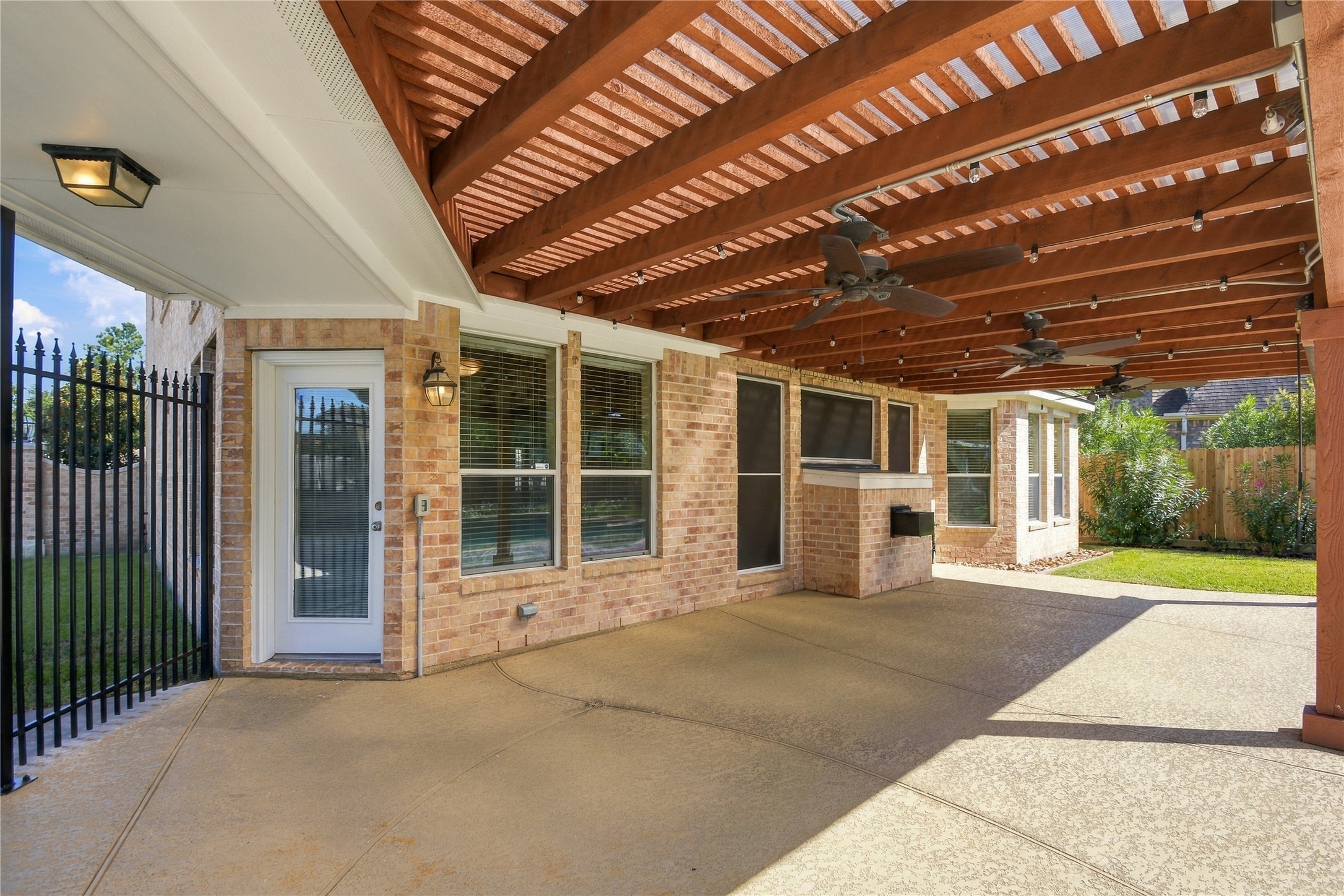 8403 Glenn Elm Drive, Spring, TX 77379
