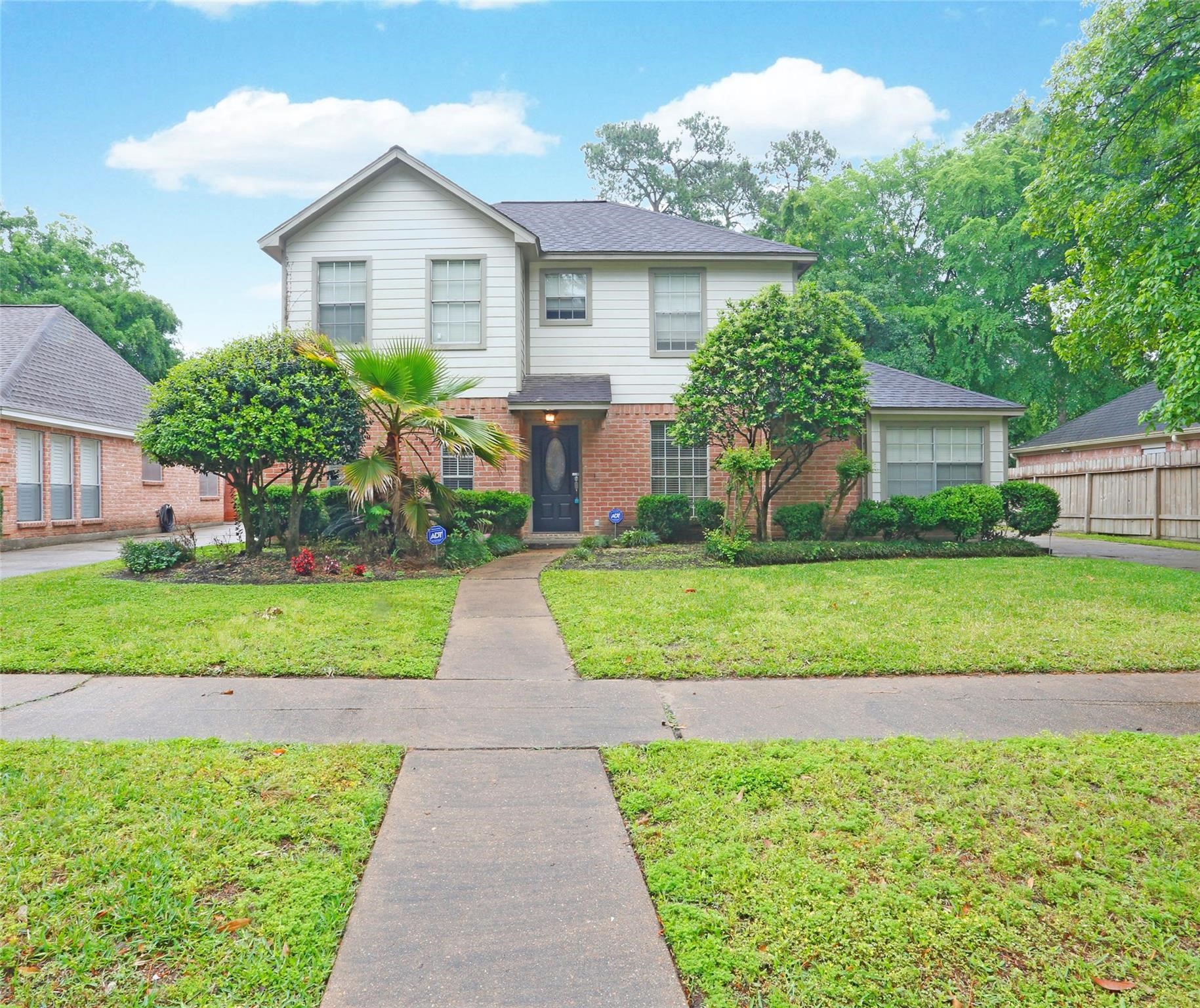 15114 Rolling Oaks Drive, Houston, TX 77070