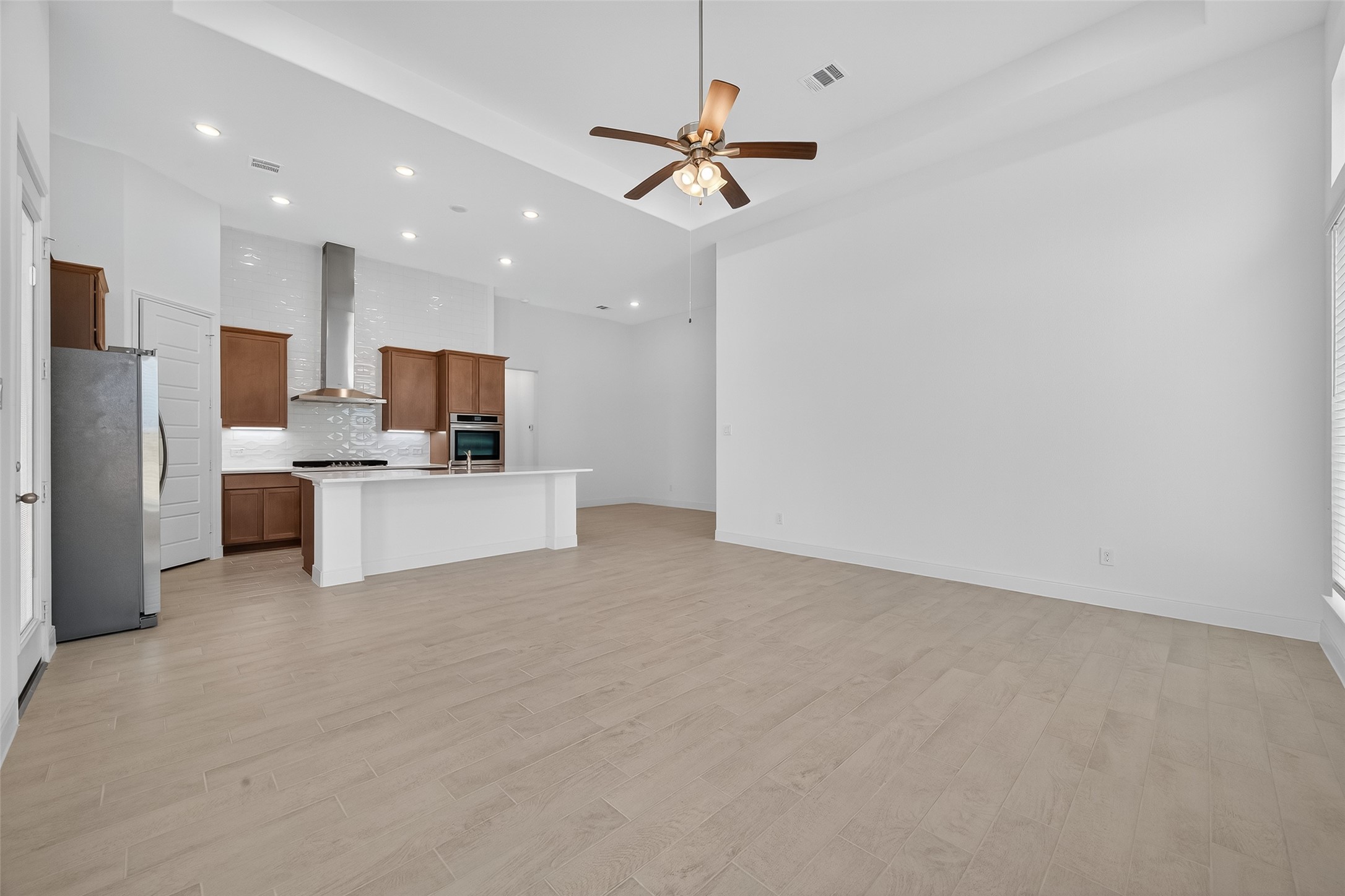 13613 Windward Mist Drive, Texas City, TX 77568 13613 Windward Mist Drive, Texas City, TX 77568