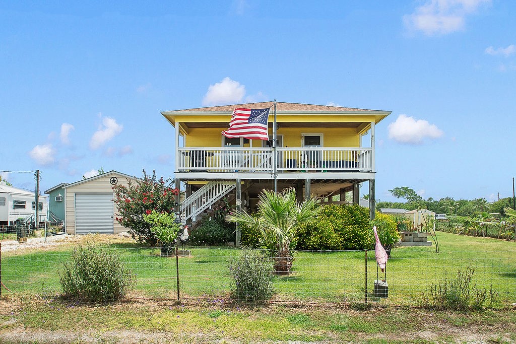 727 18th Street, Dickinson, TX 77539