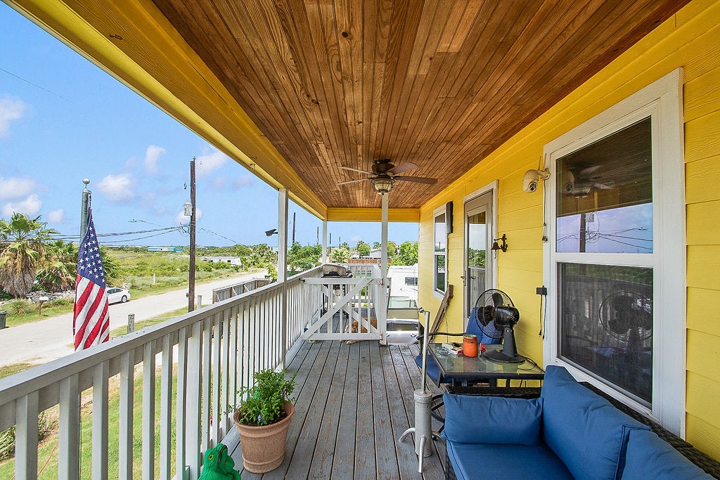 727 18th Street, Dickinson, TX 77539