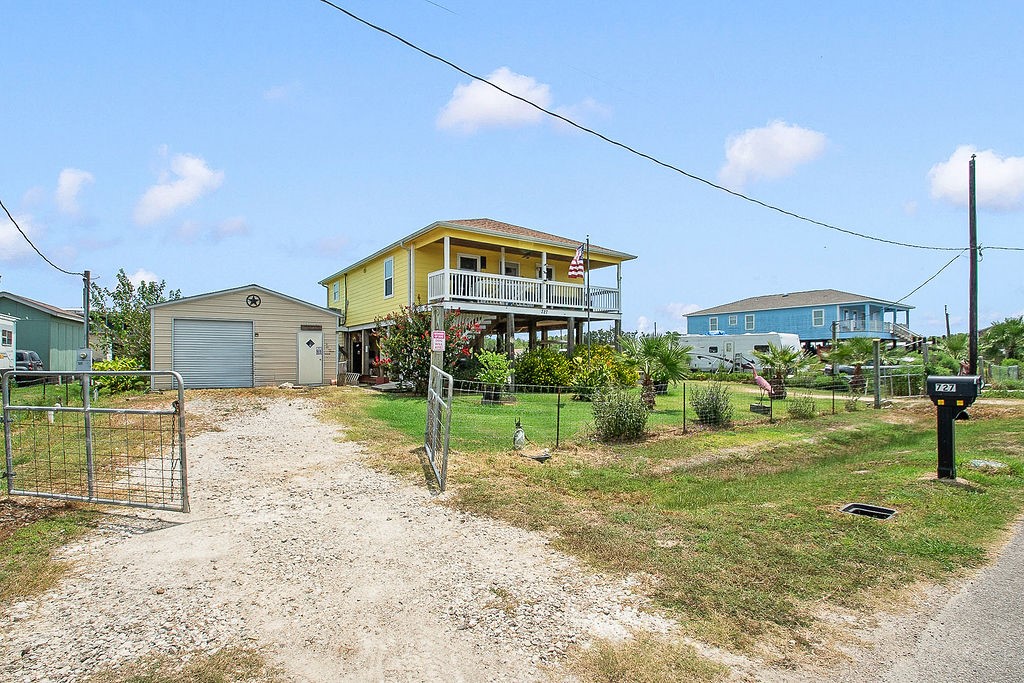 727 18th Street, Dickinson, TX 77539