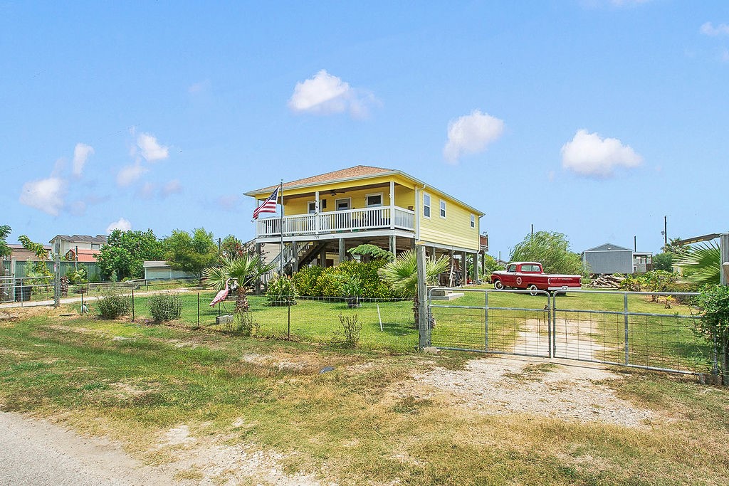 727 18th Street, Dickinson, TX 77539