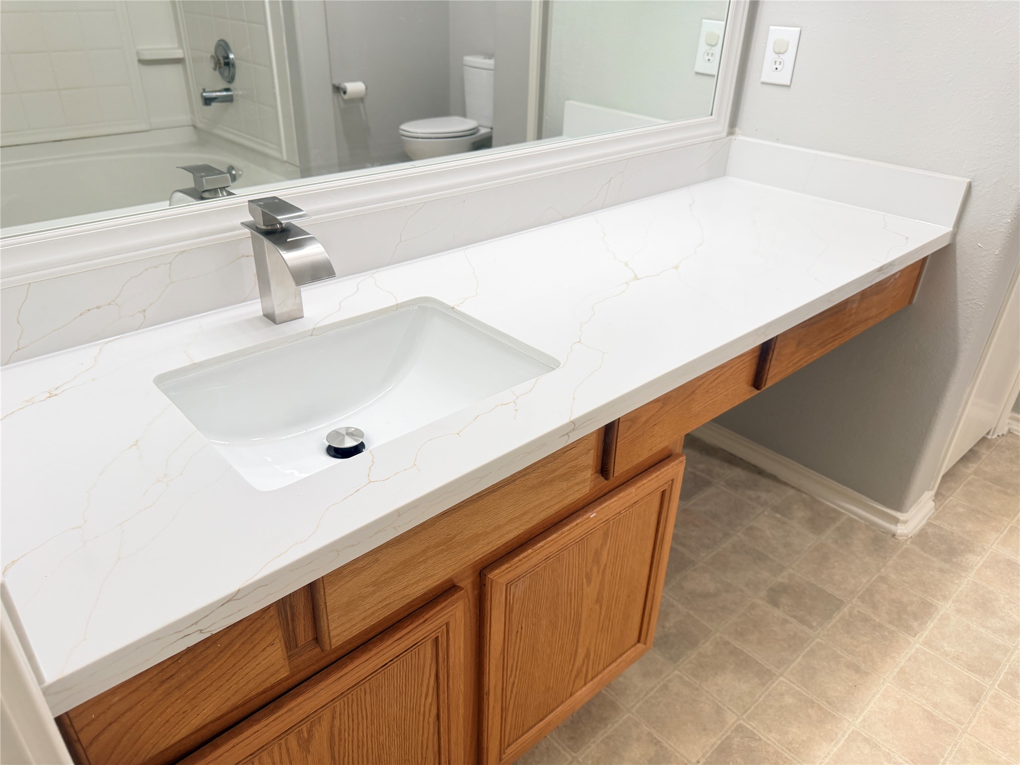 Huge Vanity with sitting area