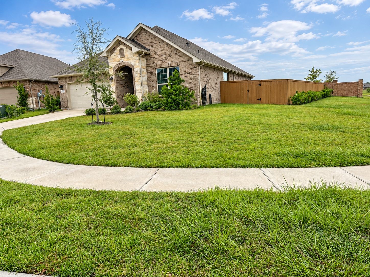 2409 Table Rock Court, Texas City, TX 77568