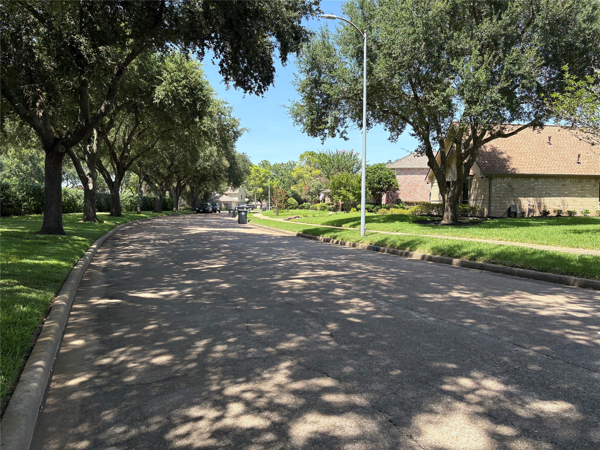 2319 Mill Creek Drive, Sugar Land, TX 77478
