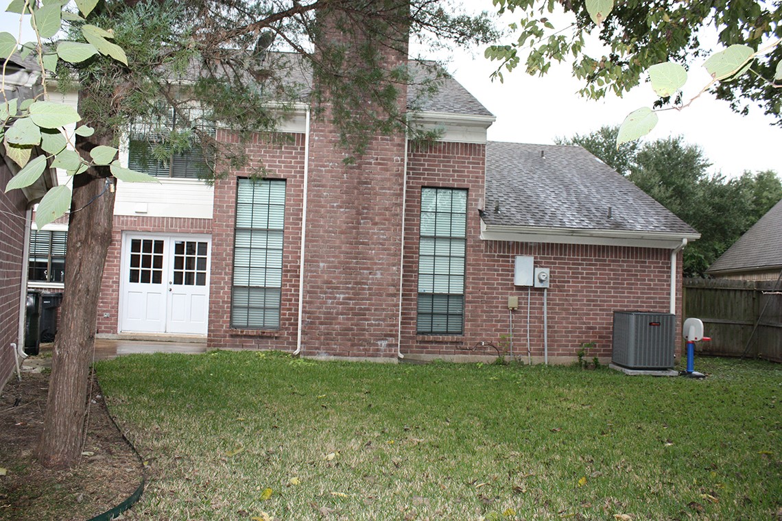 2319 Mill Creek Drive, Sugar Land, TX 77478