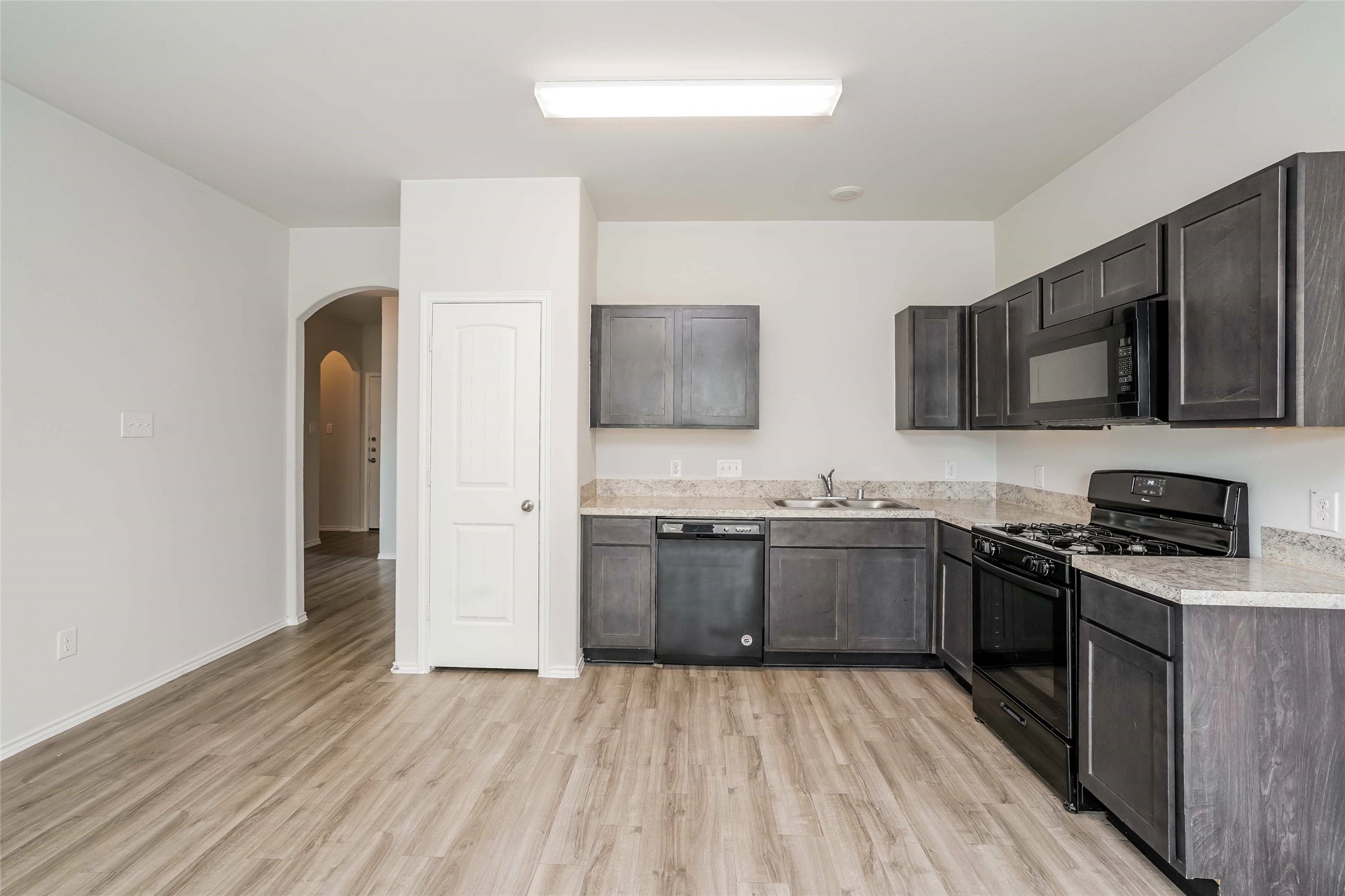 Photos may be representative of the floor plan and not the exact home. Finishes, layout, and features of the actual property for lease may vary. Photos may be representative of the floor plan and not the exact home. Finishes, layout, and features of the actual property for lease may vary.