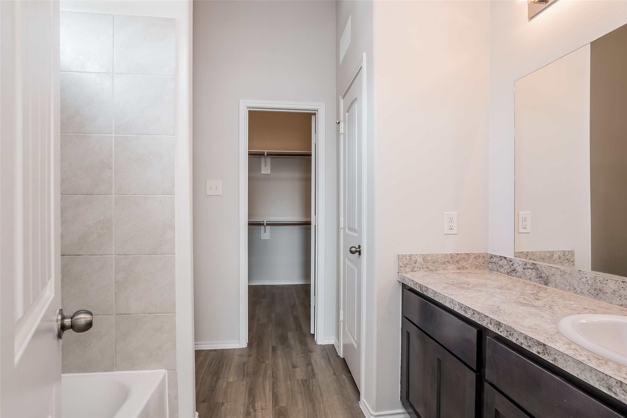 Photos may be representative of the floor plan and not the exact home. Finishes, layout, and features of the actual property for lease may vary.