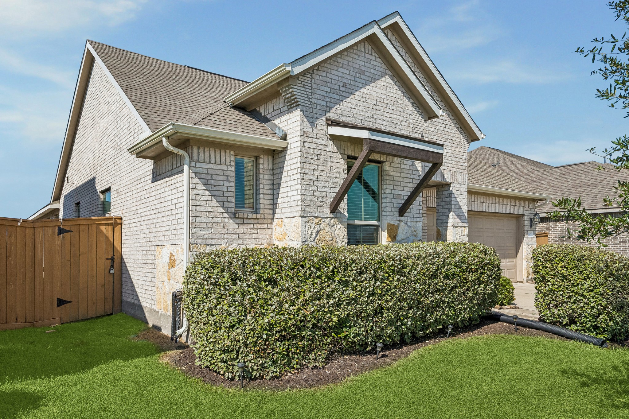 1625 Darwin Cedar Drive, Iowa Colony, TX 77583 1625 Darwin Cedar Drive, Iowa Colony, TX 77583
