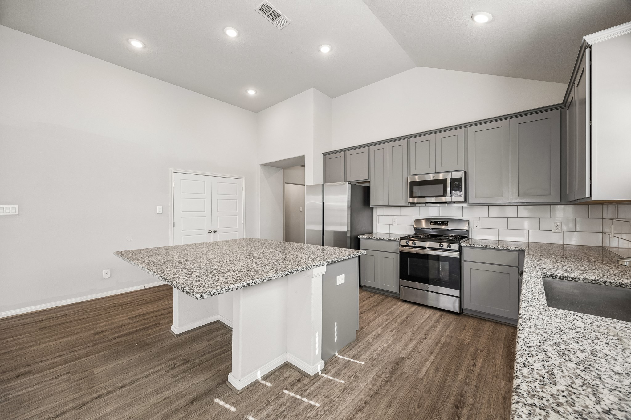 1625 Darwin Cedar Drive, Iowa Colony, TX 77583 1625 Darwin Cedar Drive, Iowa Colony, TX 77583