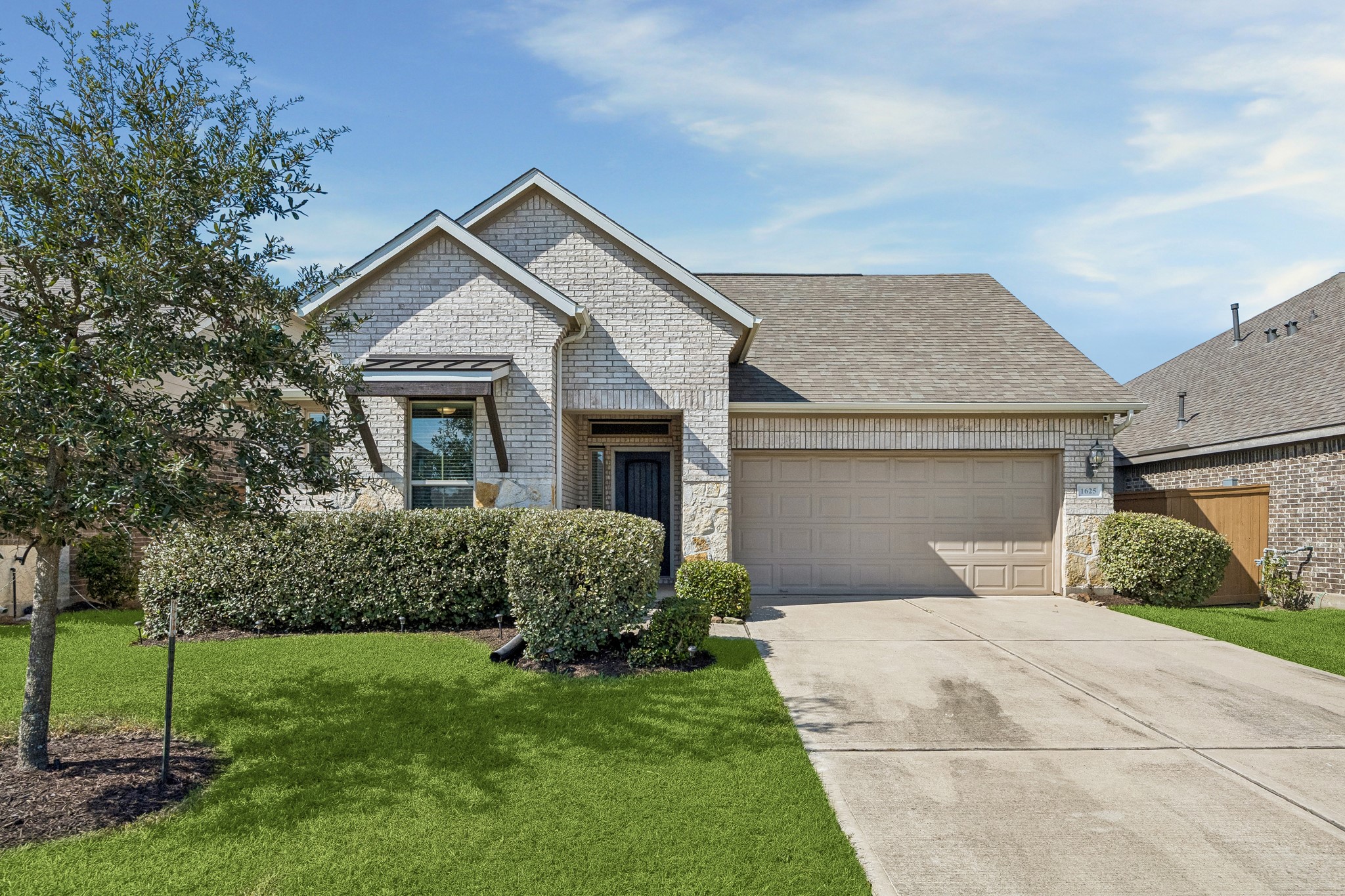 1625 Darwin Cedar Drive, Iowa Colony, TX 77583 1625 Darwin Cedar Drive, Iowa Colony, TX 77583