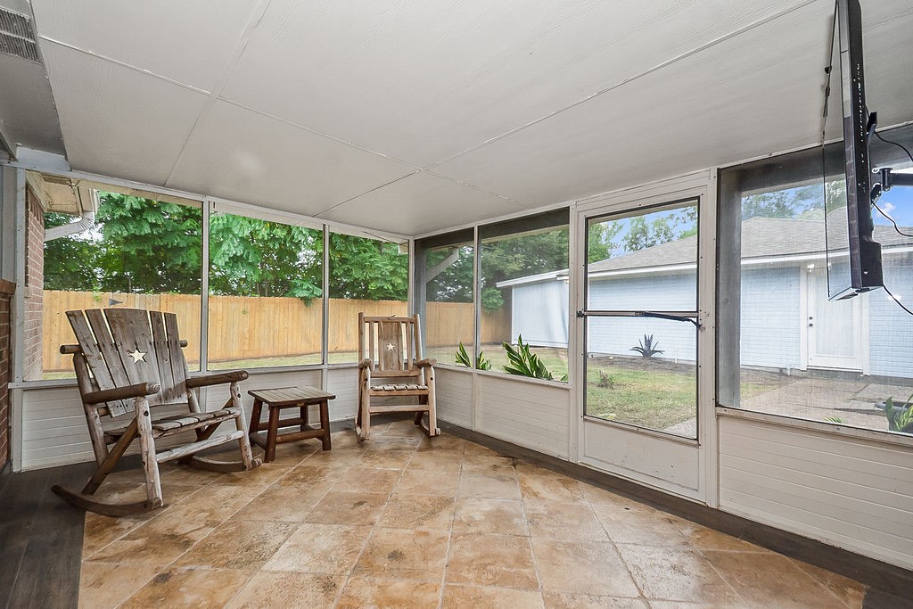3838 Hansen Drive, Dickinson, TX 77539