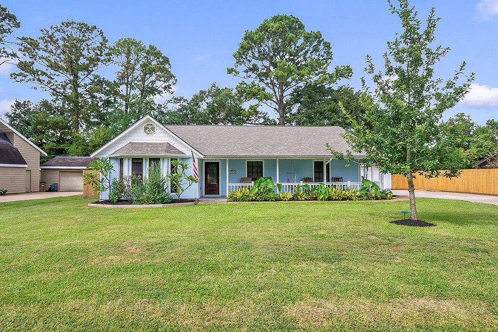3838 Hansen Drive, Dickinson, TX 77539 3838 Hansen Drive, Dickinson, TX 77539
