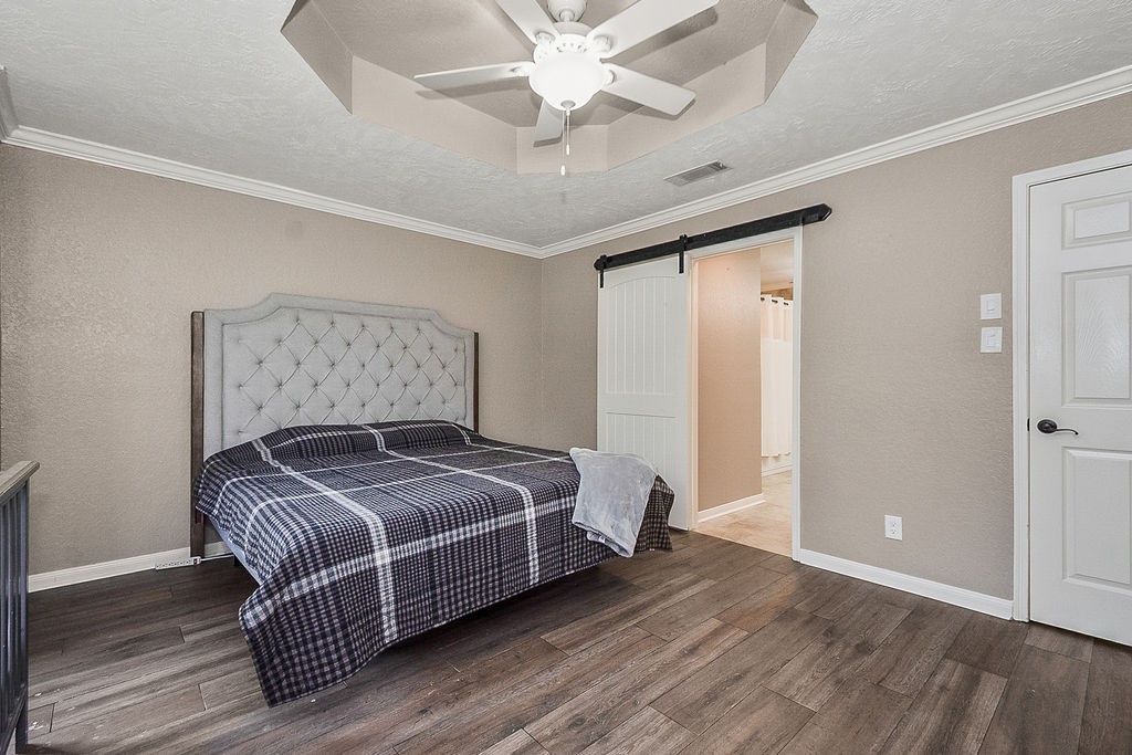 3838 Hansen Drive, Dickinson, TX 77539