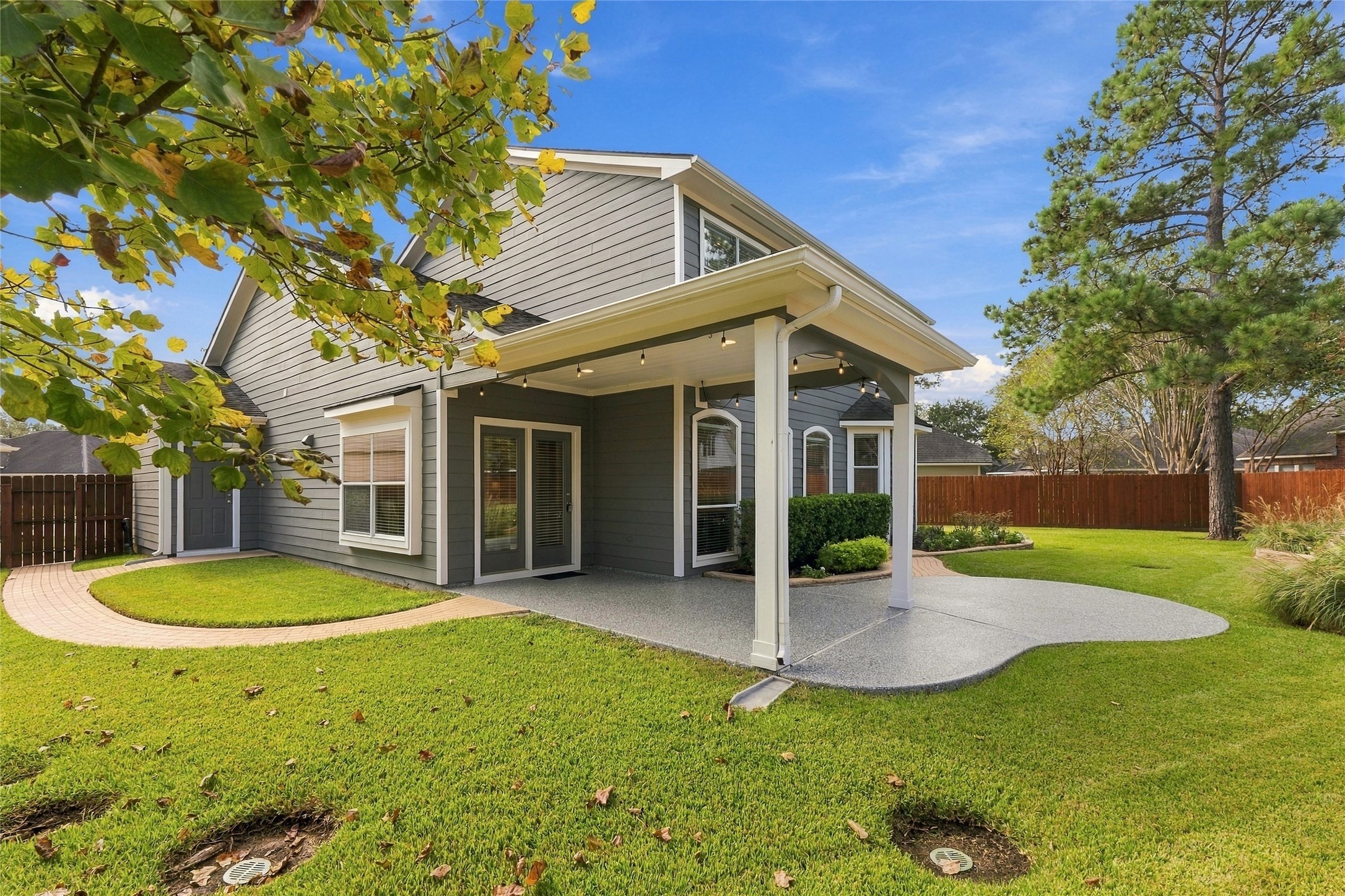 15314 Ledgewood Park Drive, Cypress, TX 77429