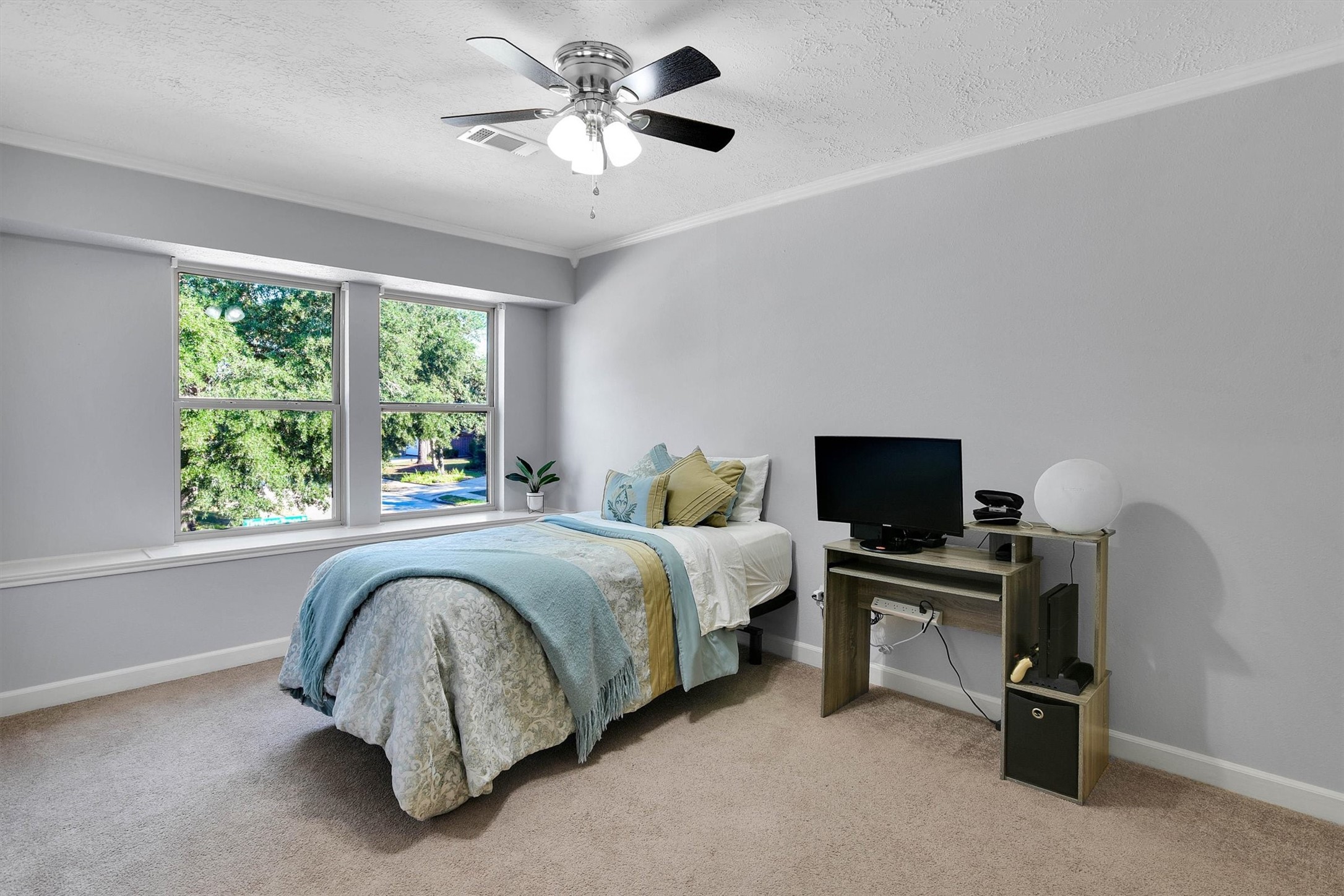 Bedroom #3 with window bench.