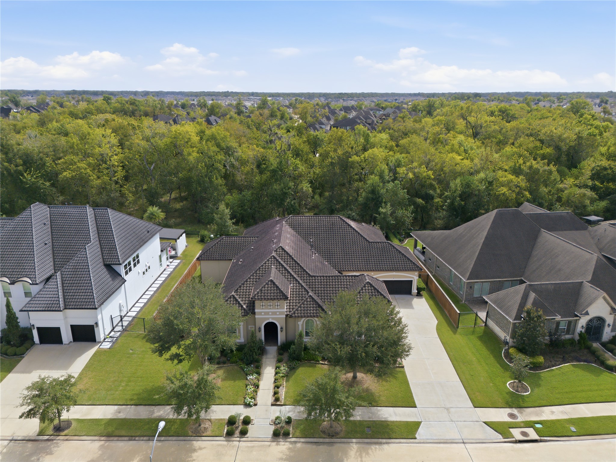 2322 Red Fox Drive, Missouri City, TX 77459