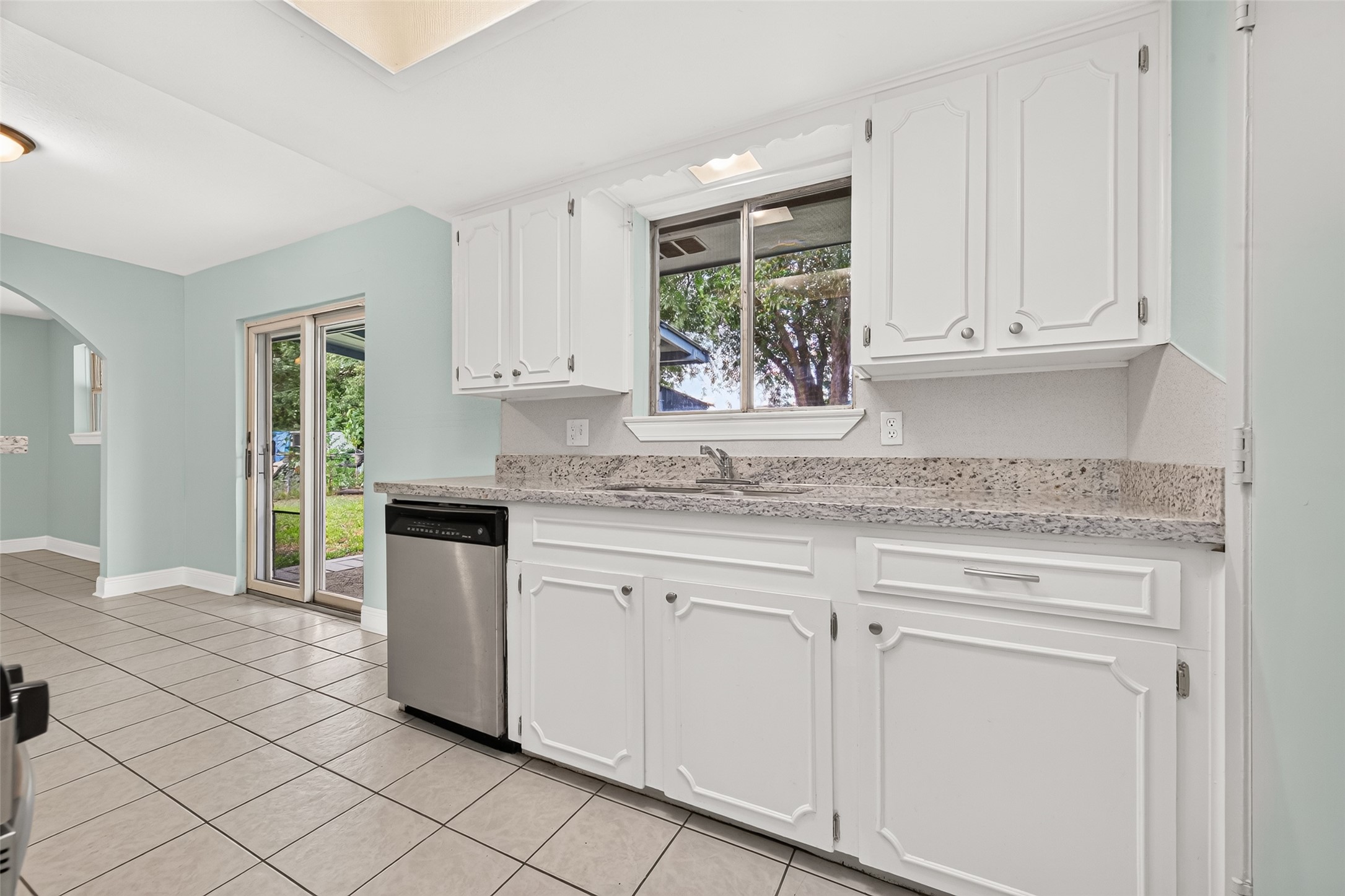 12411 Bichester Lane, Houston, TX 77039