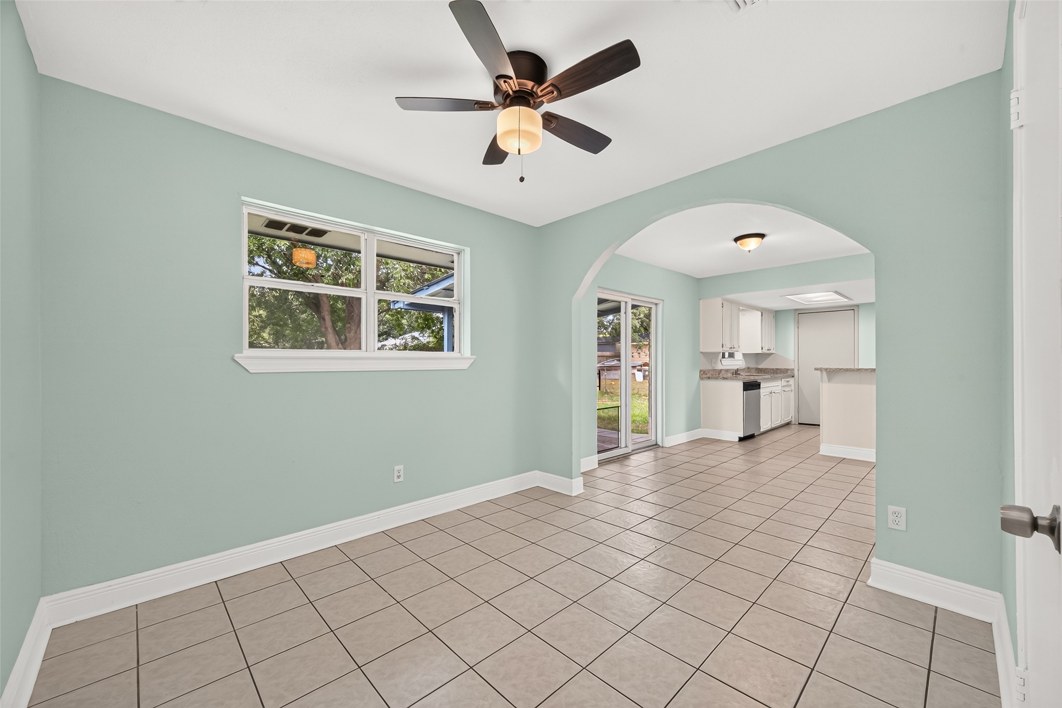 12411 Bichester Lane, Houston, TX 77039