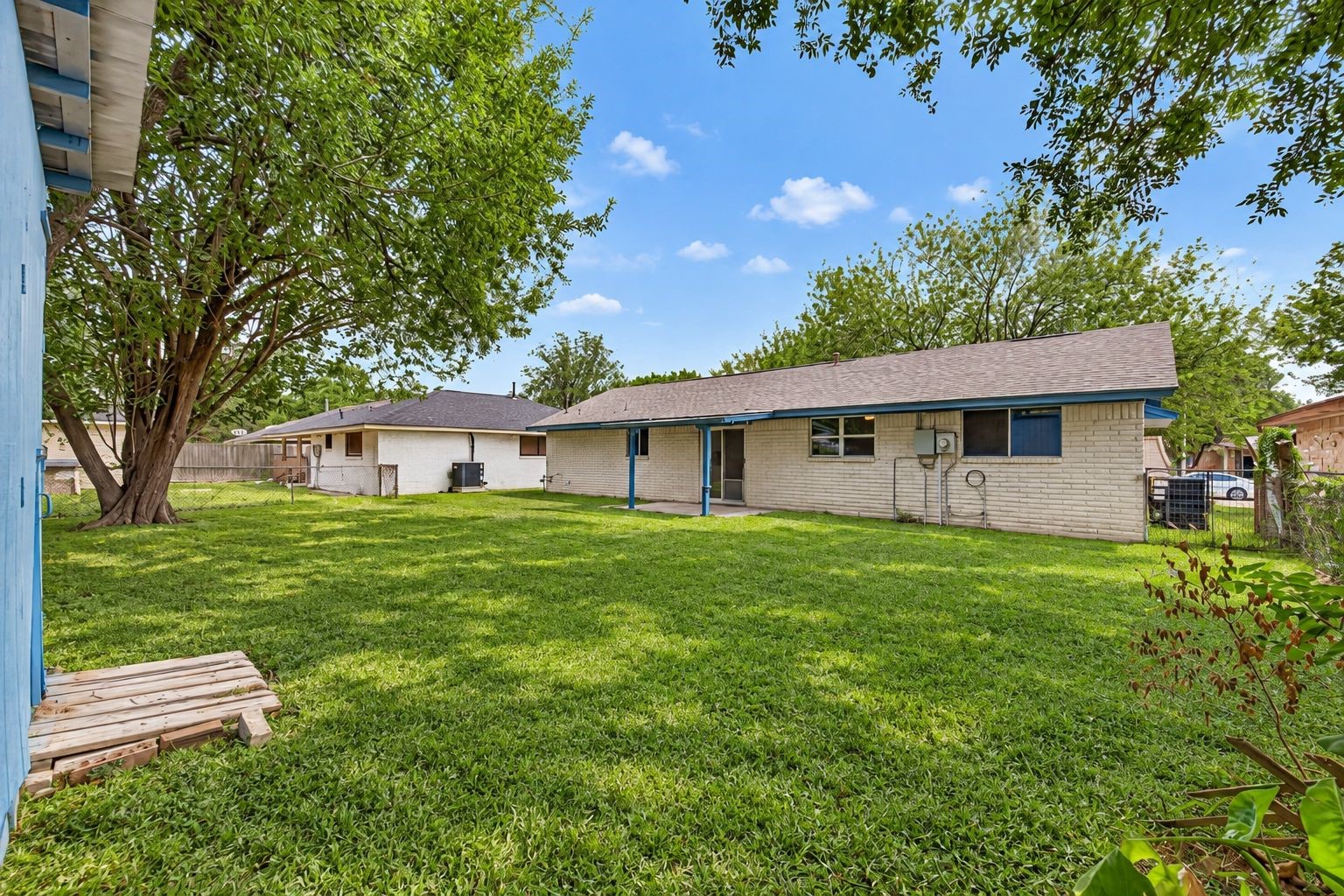 12411 Bichester Lane, Houston, TX 77039
