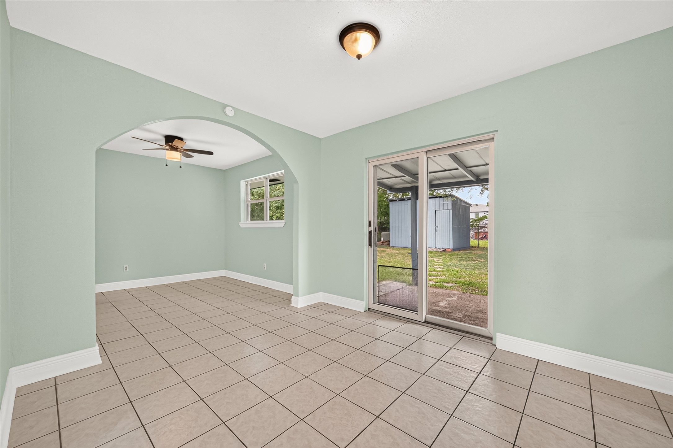 12411 Bichester Lane, Houston, TX 77039