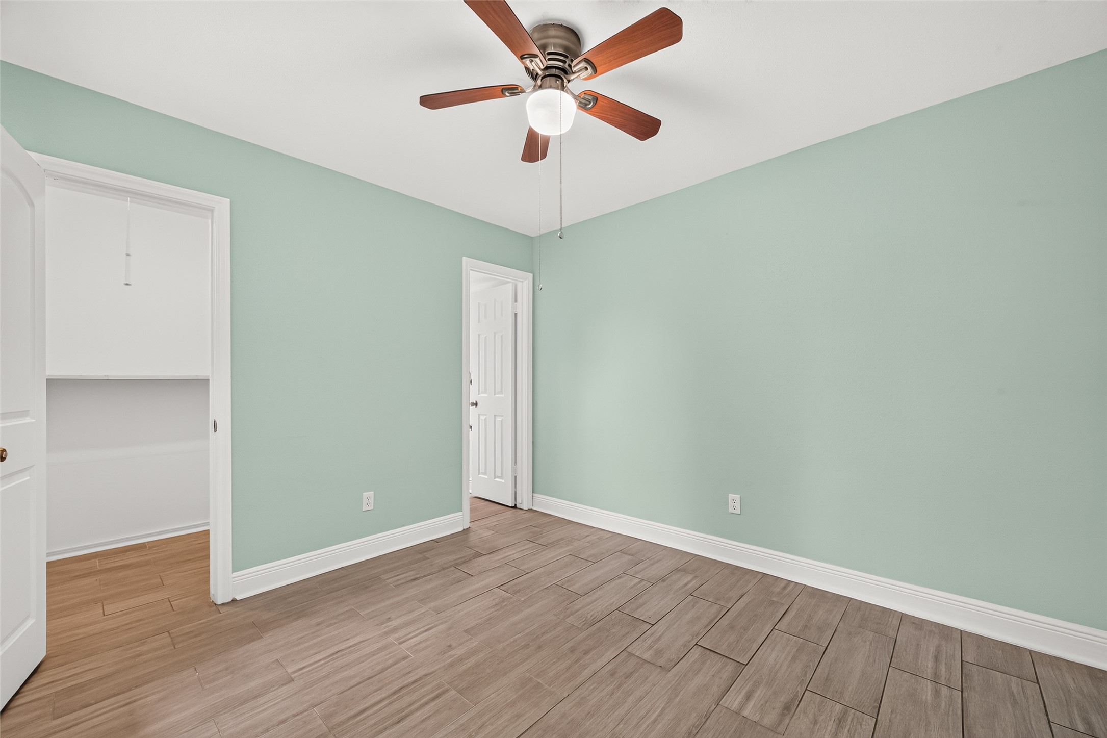 12411 Bichester Lane, Houston, TX 77039