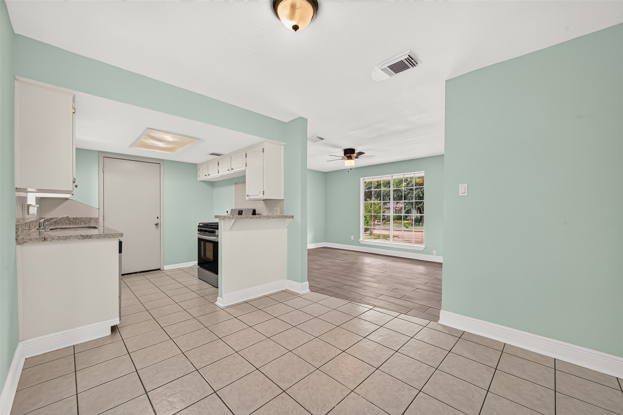 12411 Bichester Lane, Houston, TX 77039