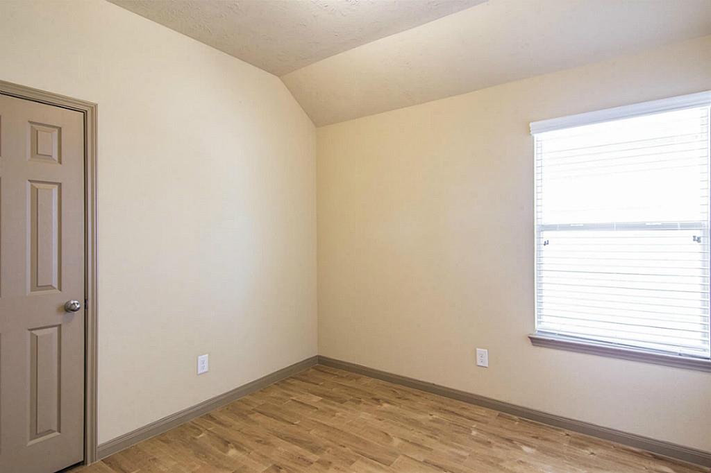Photos may be representative of the floor plan and not the exact home. Finishes, layout, and features of the actual property for lease may vary.