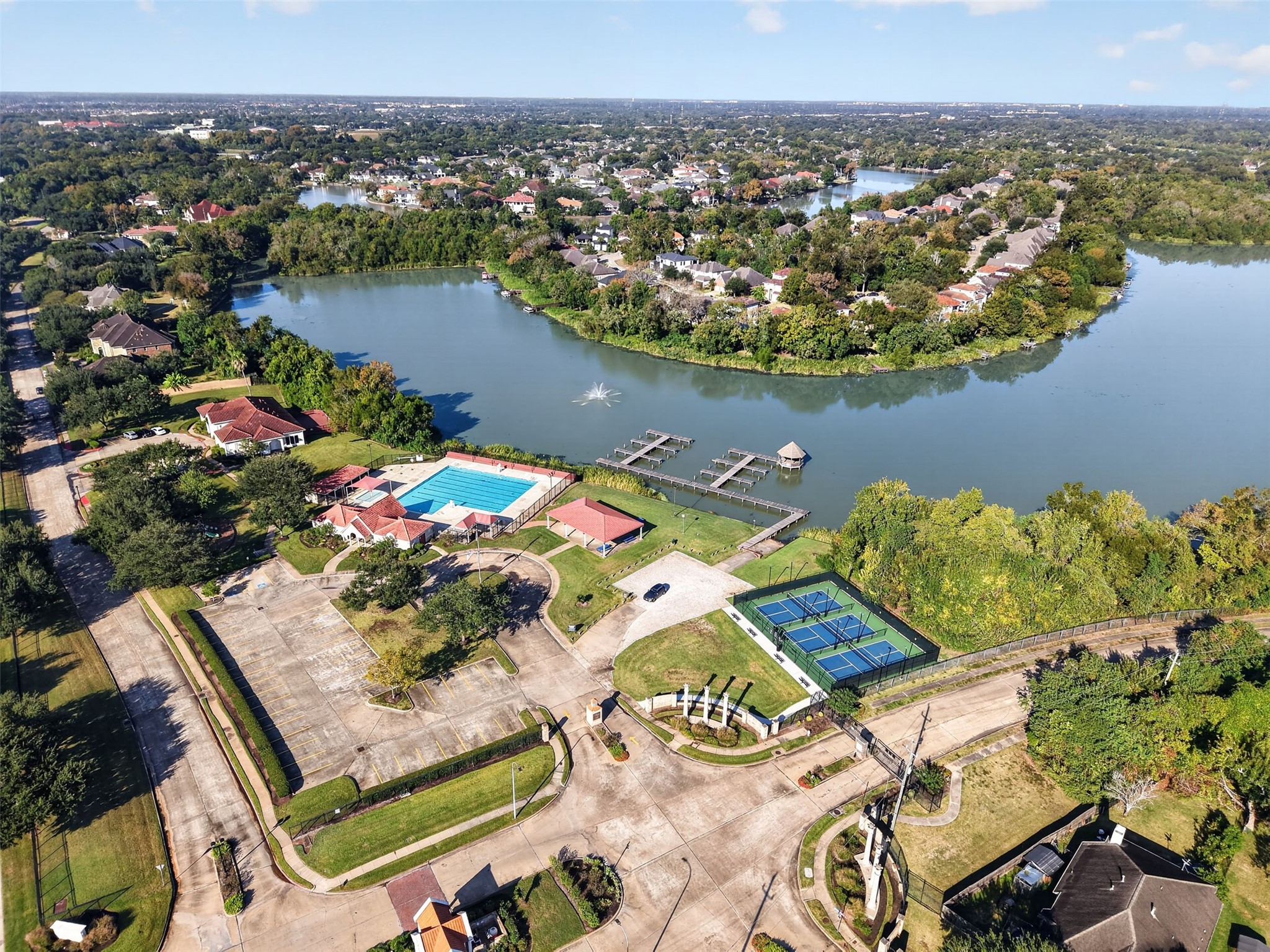 4319 Oak Forest Drive, Missouri City, TX 77459