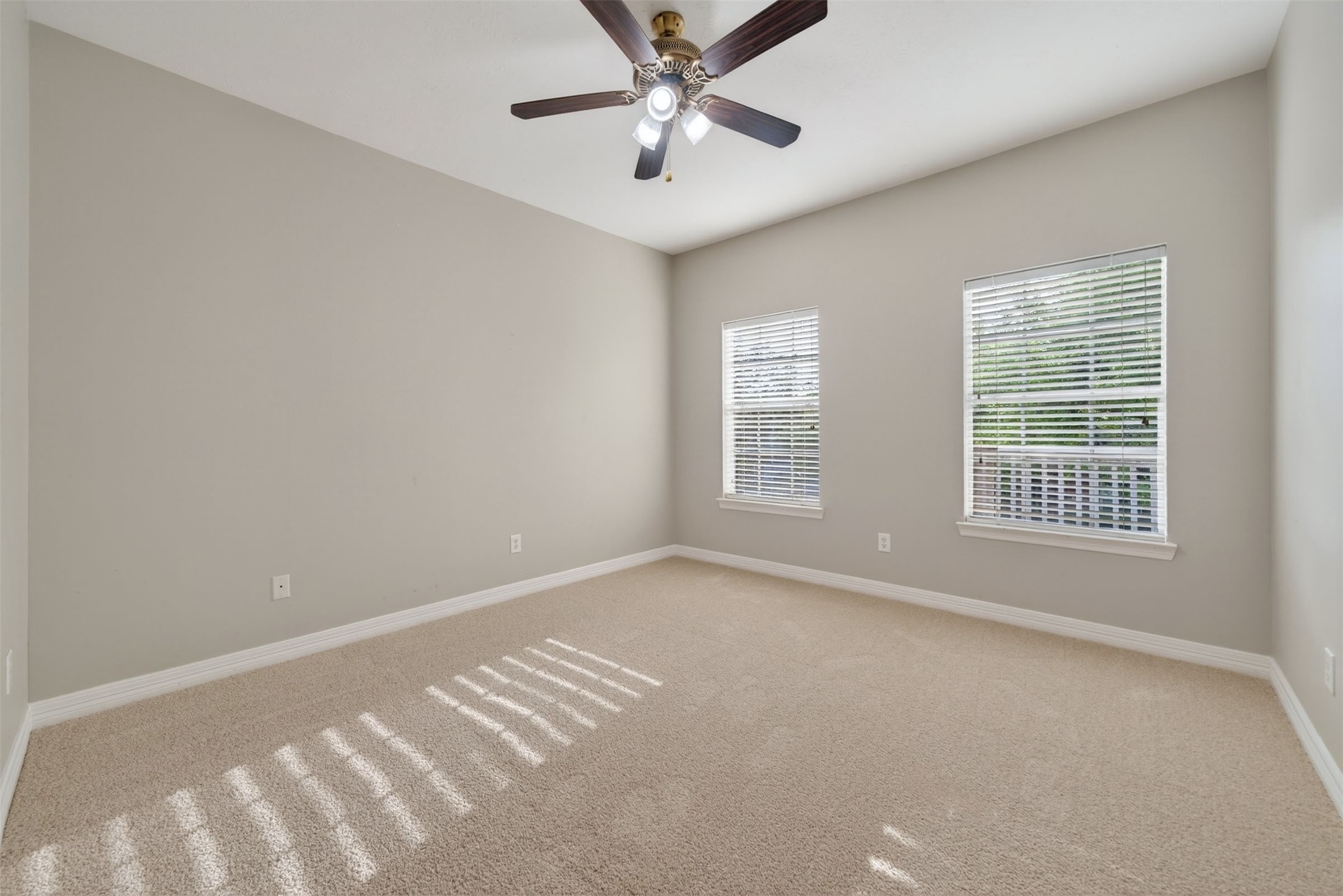 4319 Oak Forest Drive, Missouri City, TX 77459
