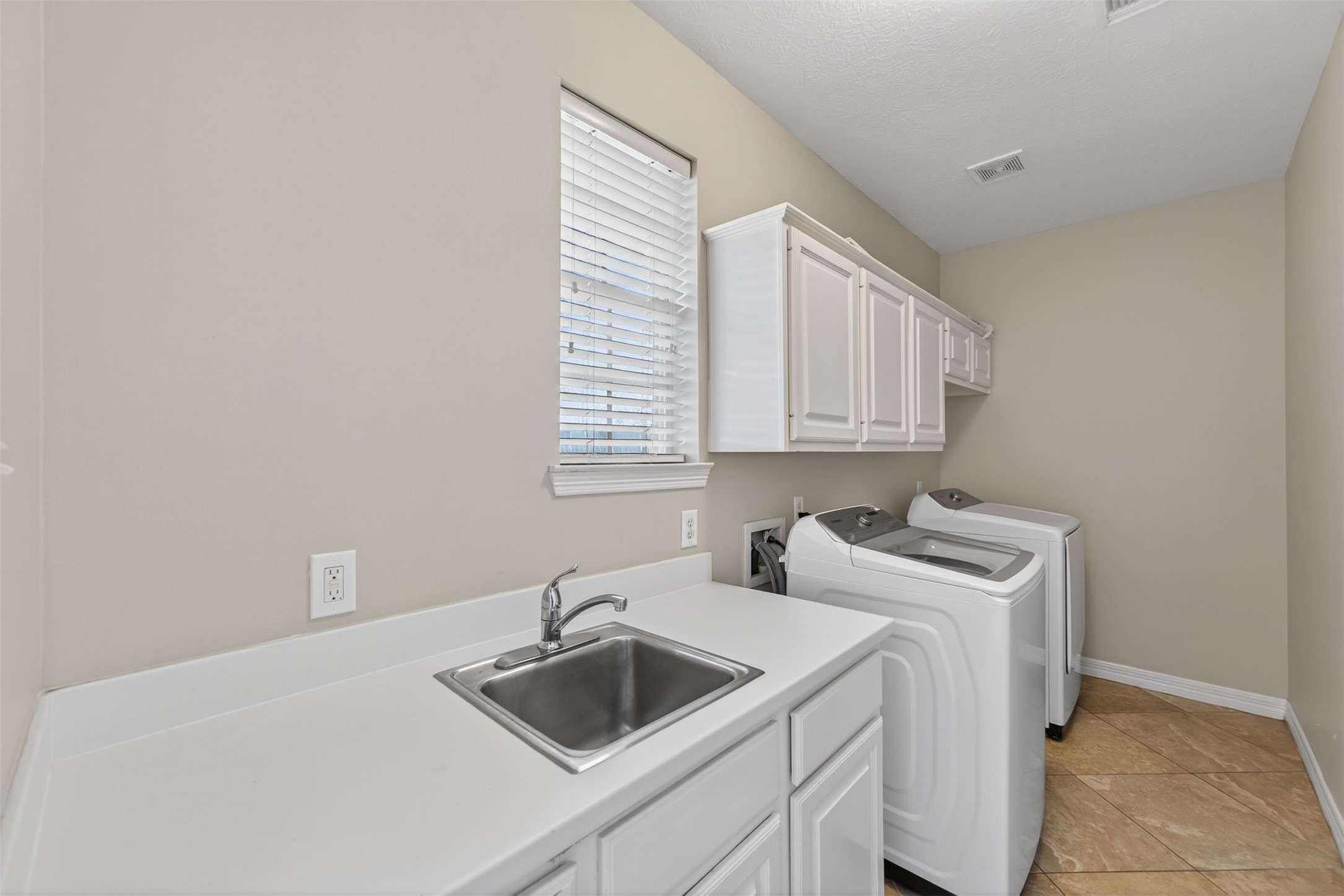 4319 Oak Forest Drive, Missouri City, TX 77459