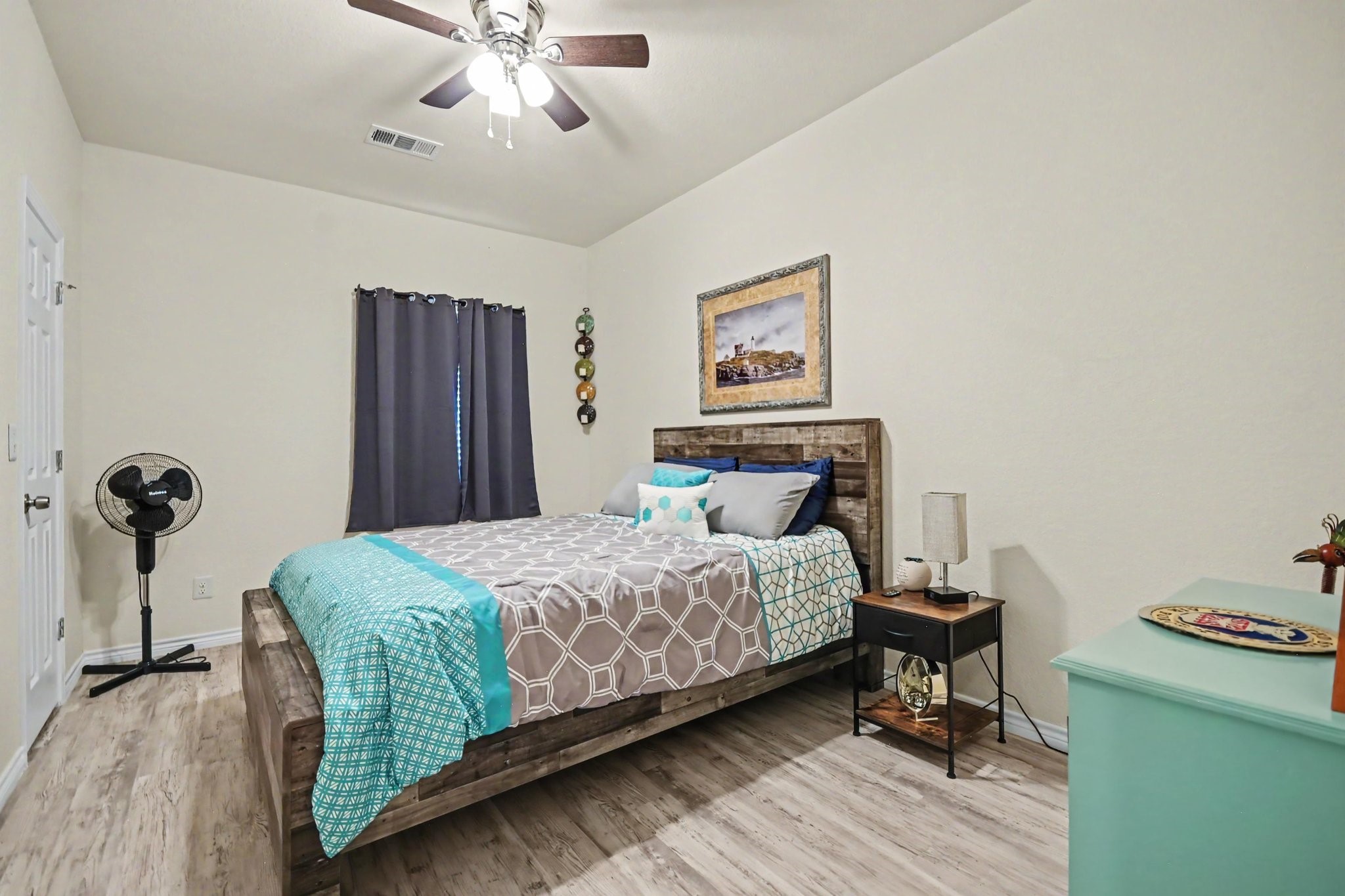 64 Borondo Pines, La Marque, TX 77568