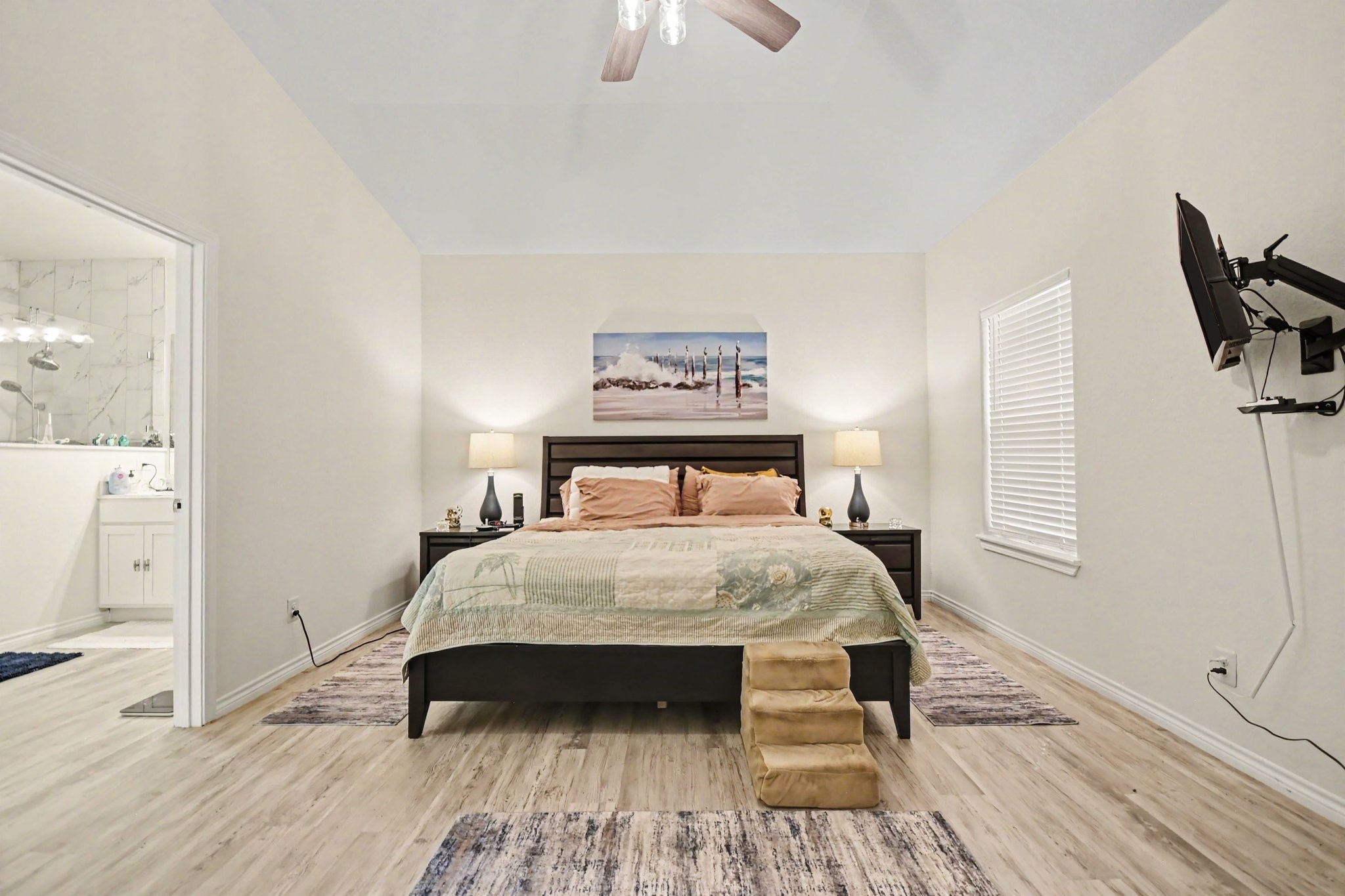 64 Borondo Pines, La Marque, TX 77568
