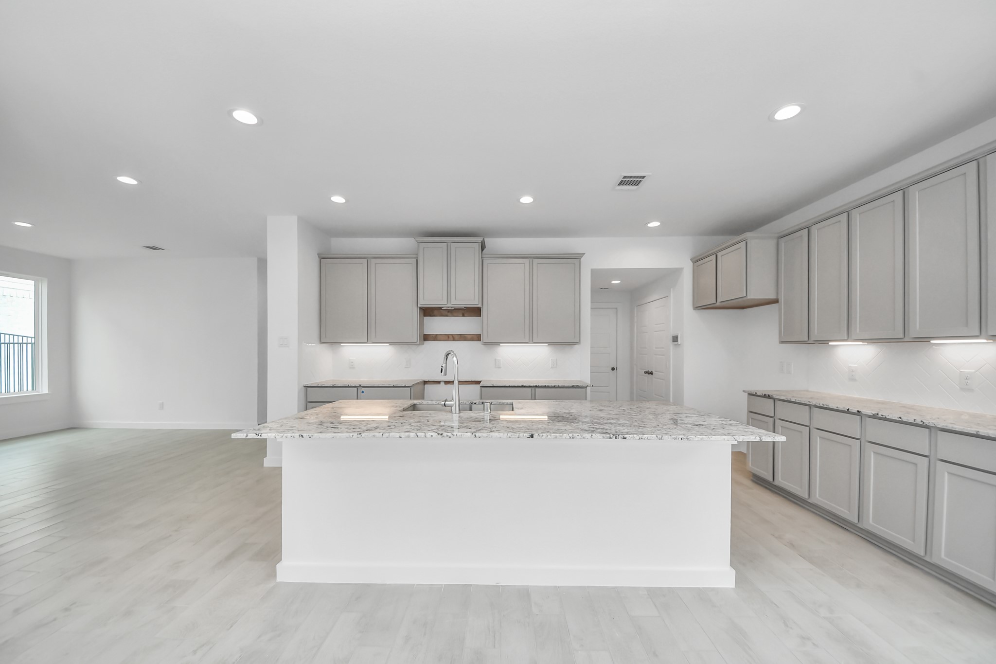 3061 Spoolwood Trail, Magnolia, TX 77355