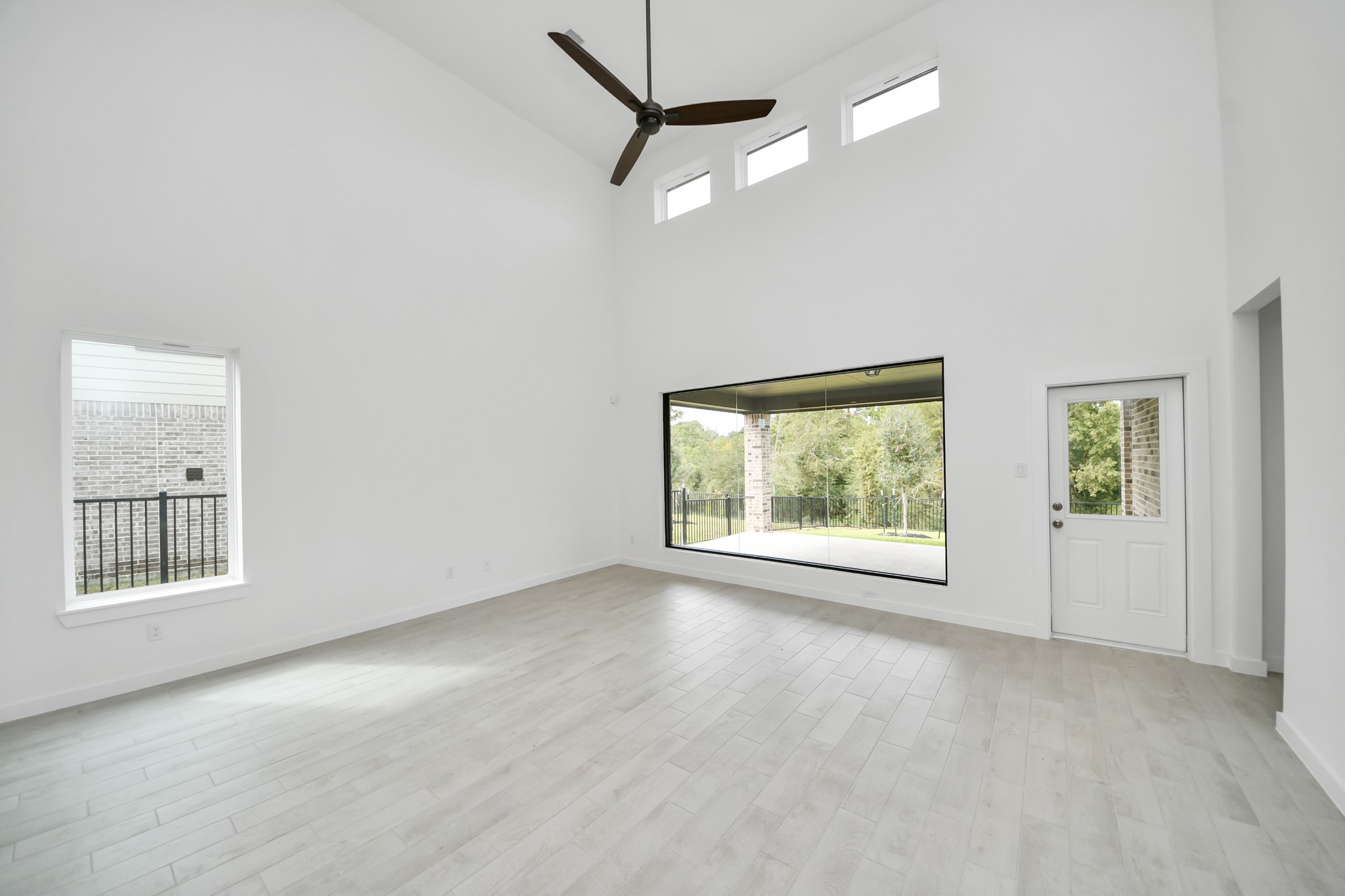 3061 Spoolwood Trail, Magnolia, TX 77355