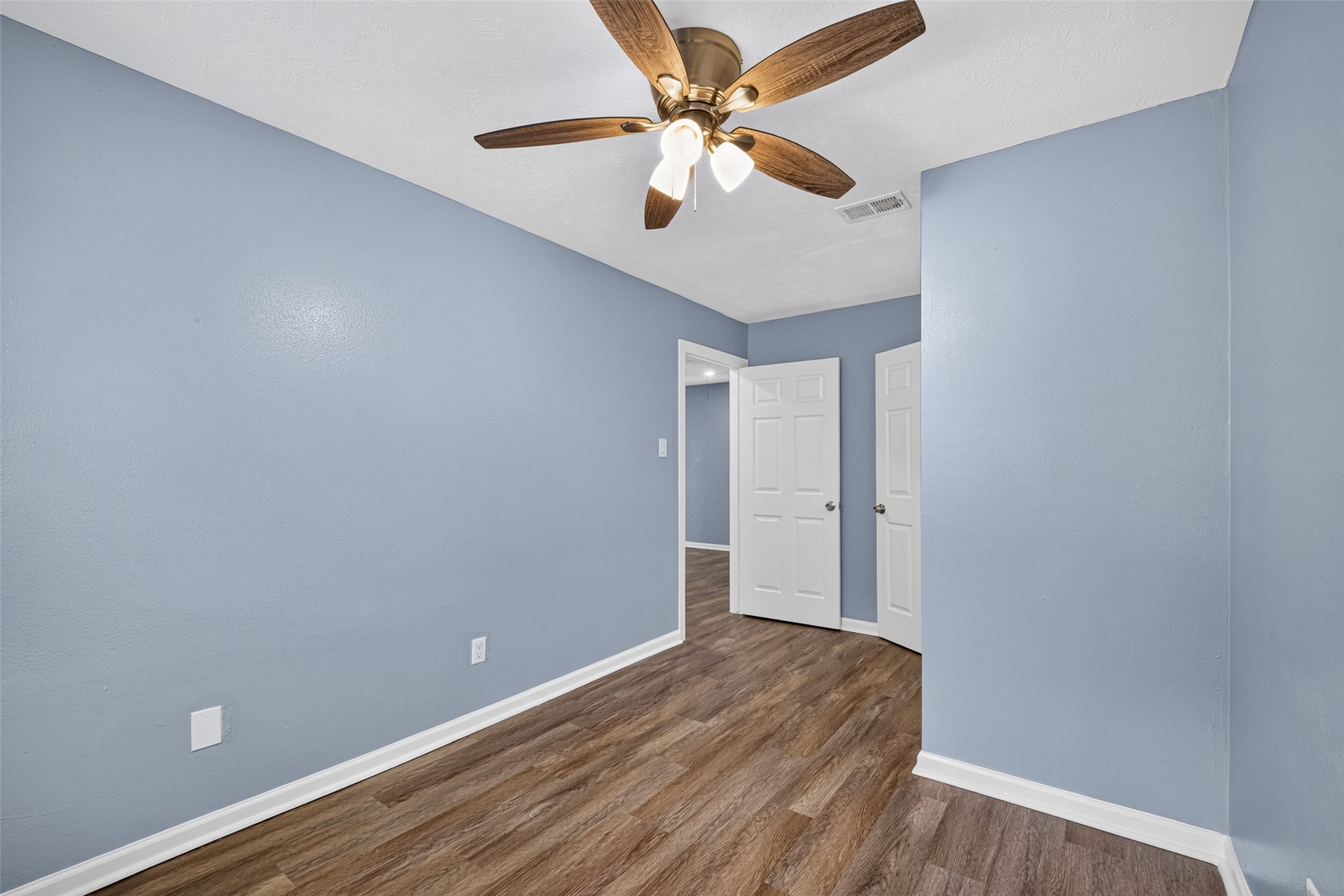 11803 Brook Meadows Lane, Meadows Place, TX 77477