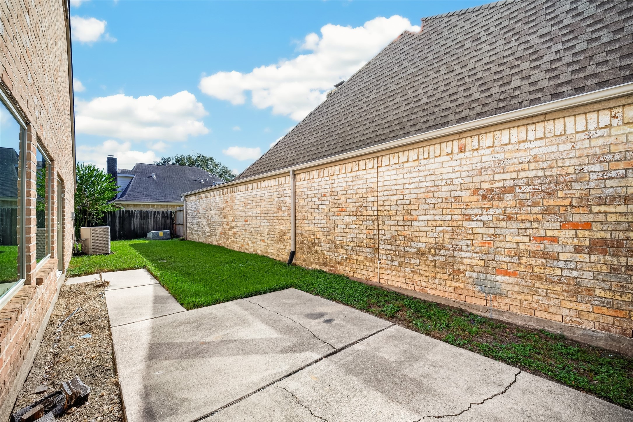 11803 Brook Meadows Lane, Meadows Place, TX 77477