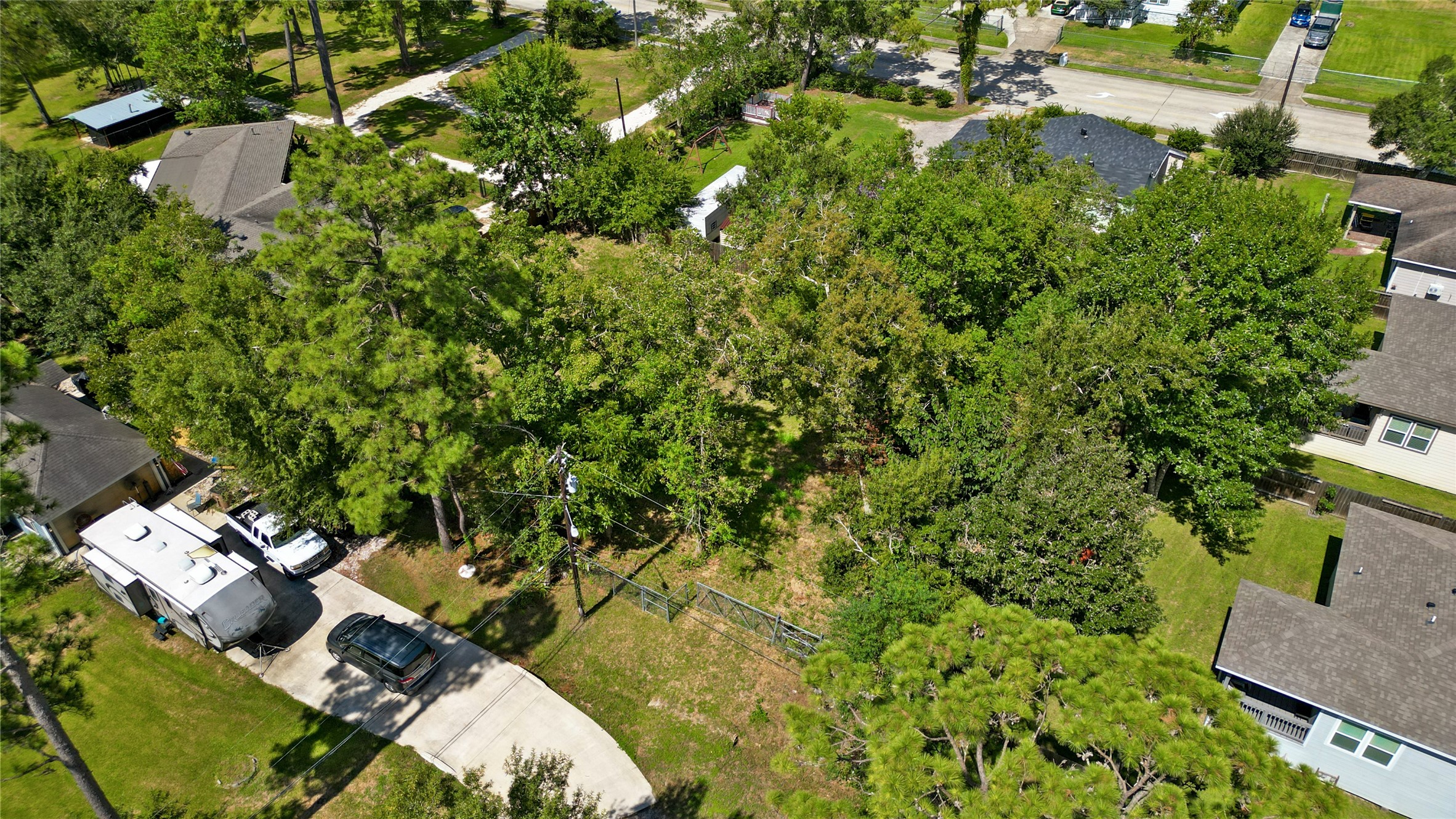 Established Trees and utility access at the street Established Trees and utility access at the street