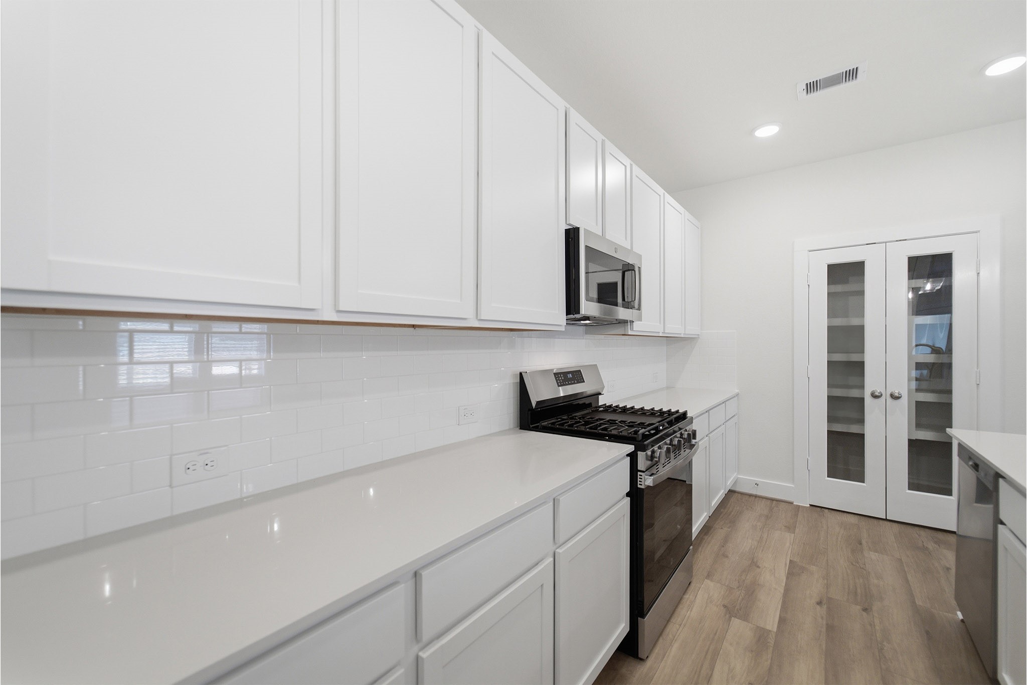801 Dewberry Road, La Marque, TX 77568