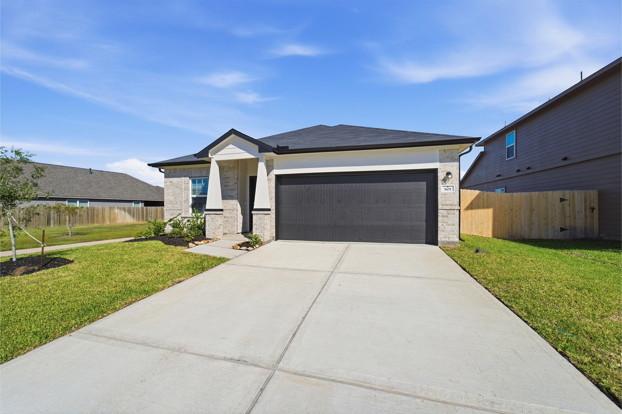 801 Dewberry Road, La Marque, TX 77568