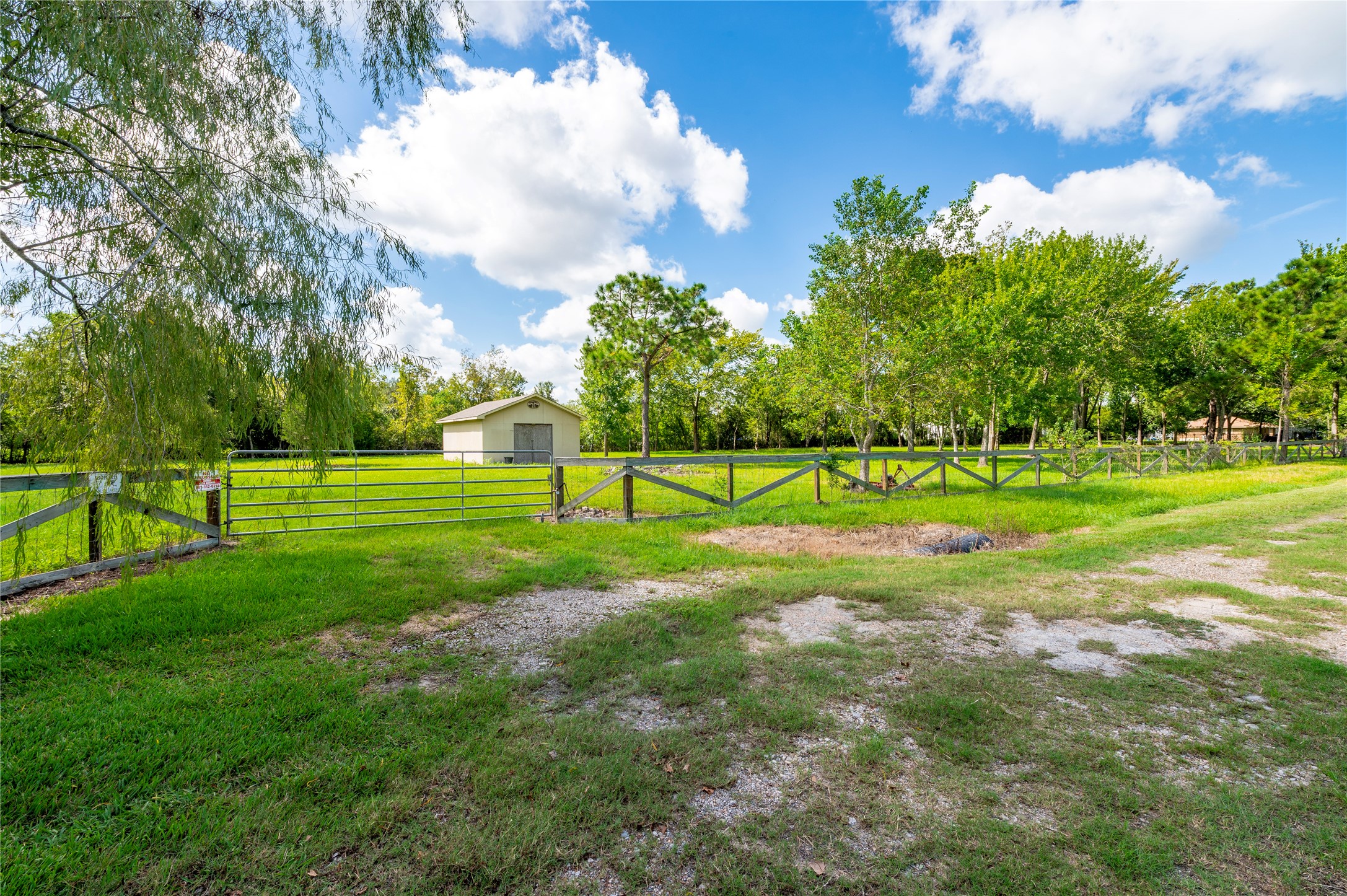 00 PARRISH, Santa Fe, TX 77510
