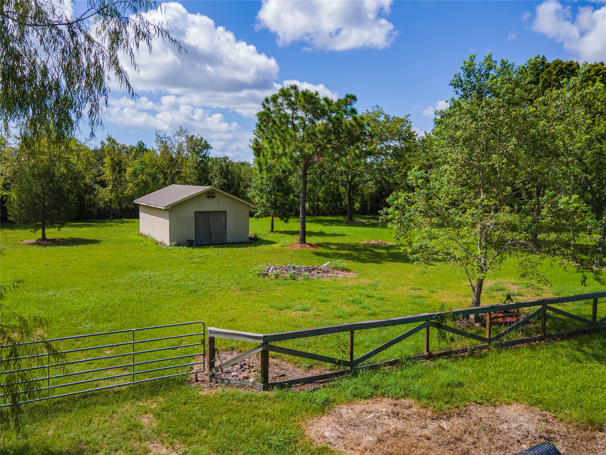 00 PARRISH, Santa Fe, TX 77510