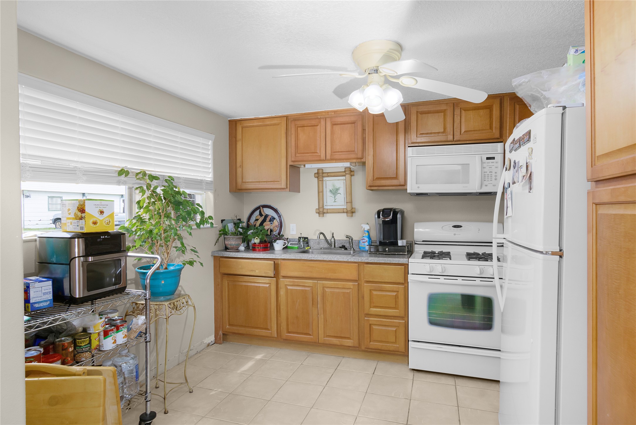 Kitchen in the quarters on left side,