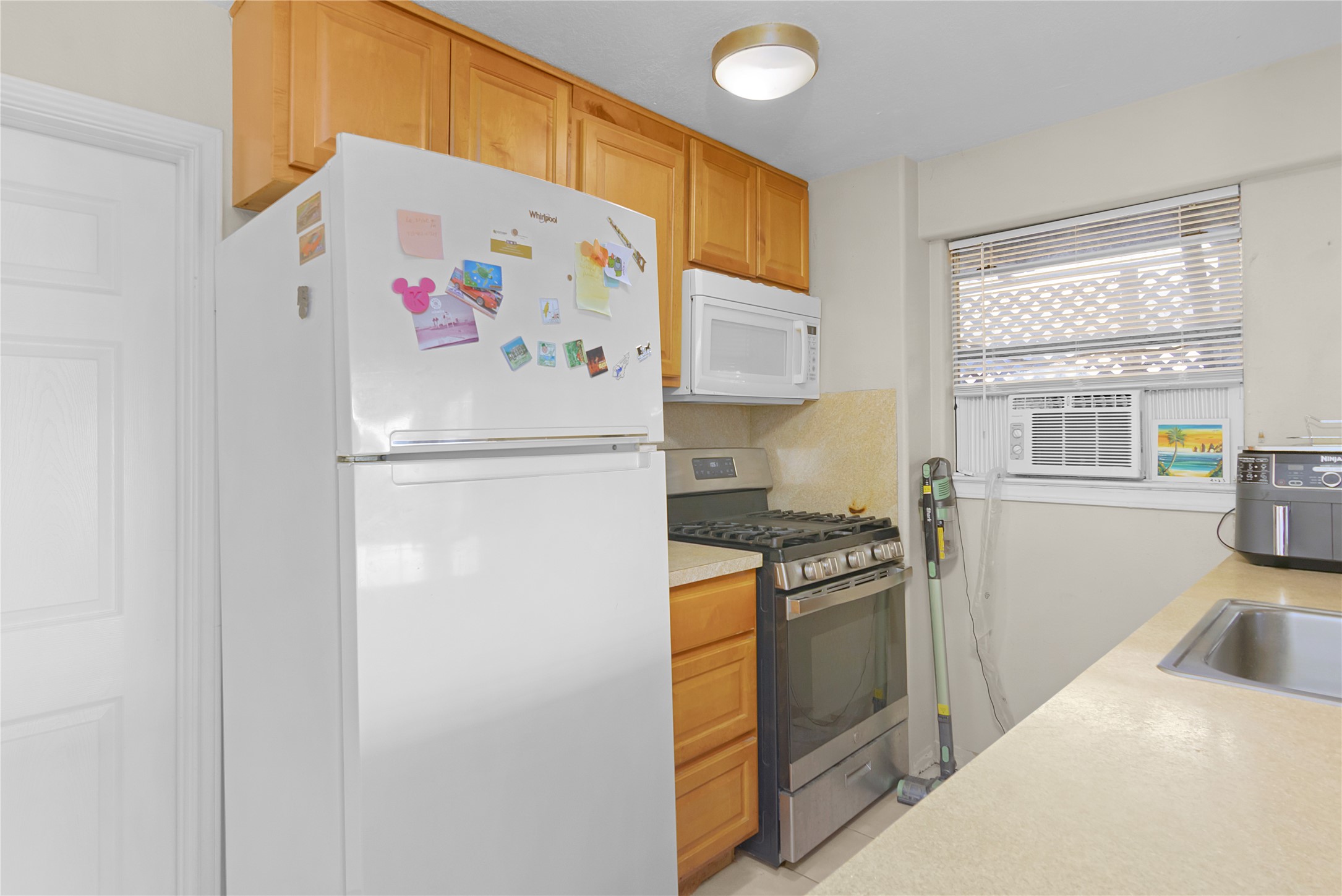 Another view of kitchen in quarters on right side,