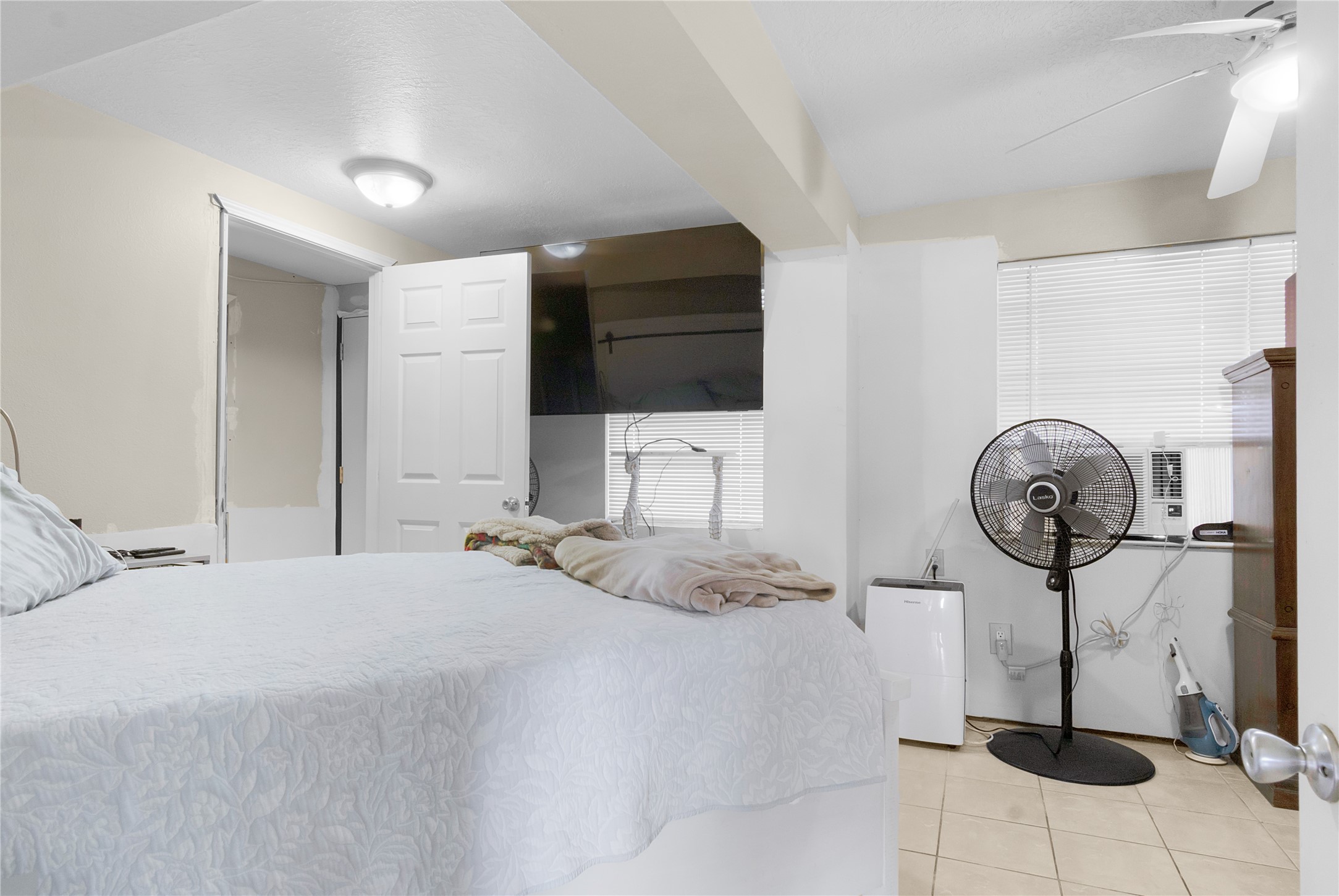 Bedroom in quarters on right side.
