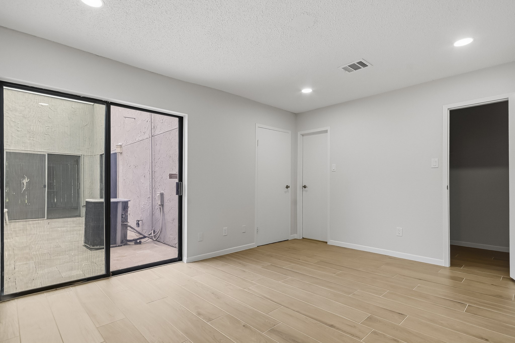 2443 Briarwest Boulevard, Houston, TX 77077
