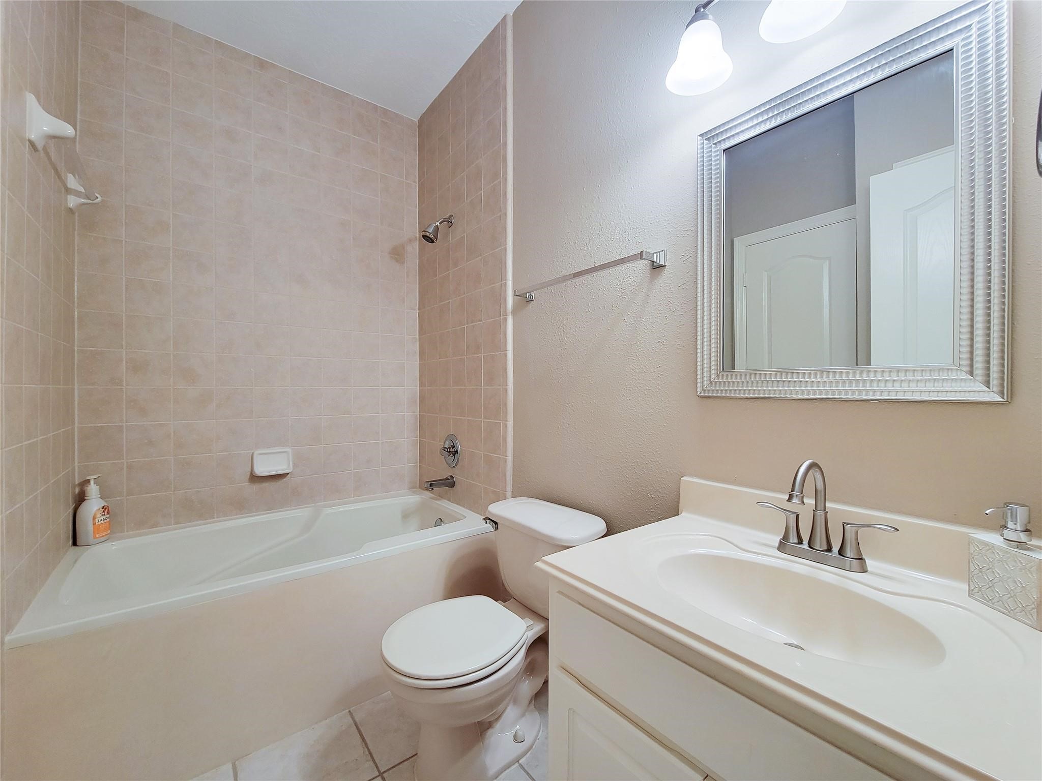 17918 Skyline Arbor Terrace, Houston, TX 77094